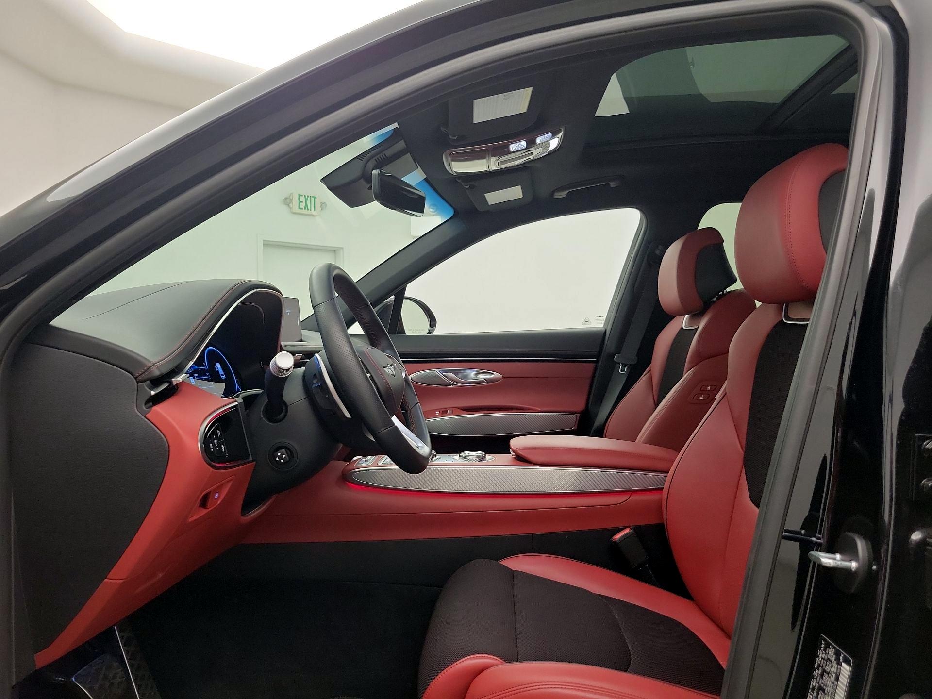 Thumbnail: 2023 Genesis GV70 - 20