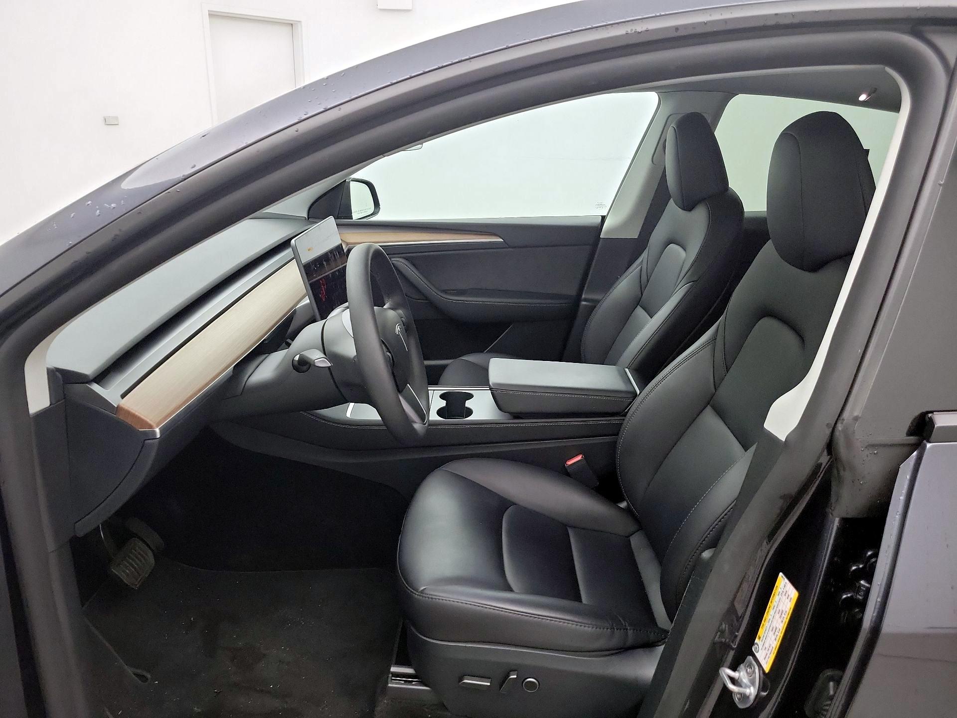 Thumbnail: 2024 Tesla Model Y - 11