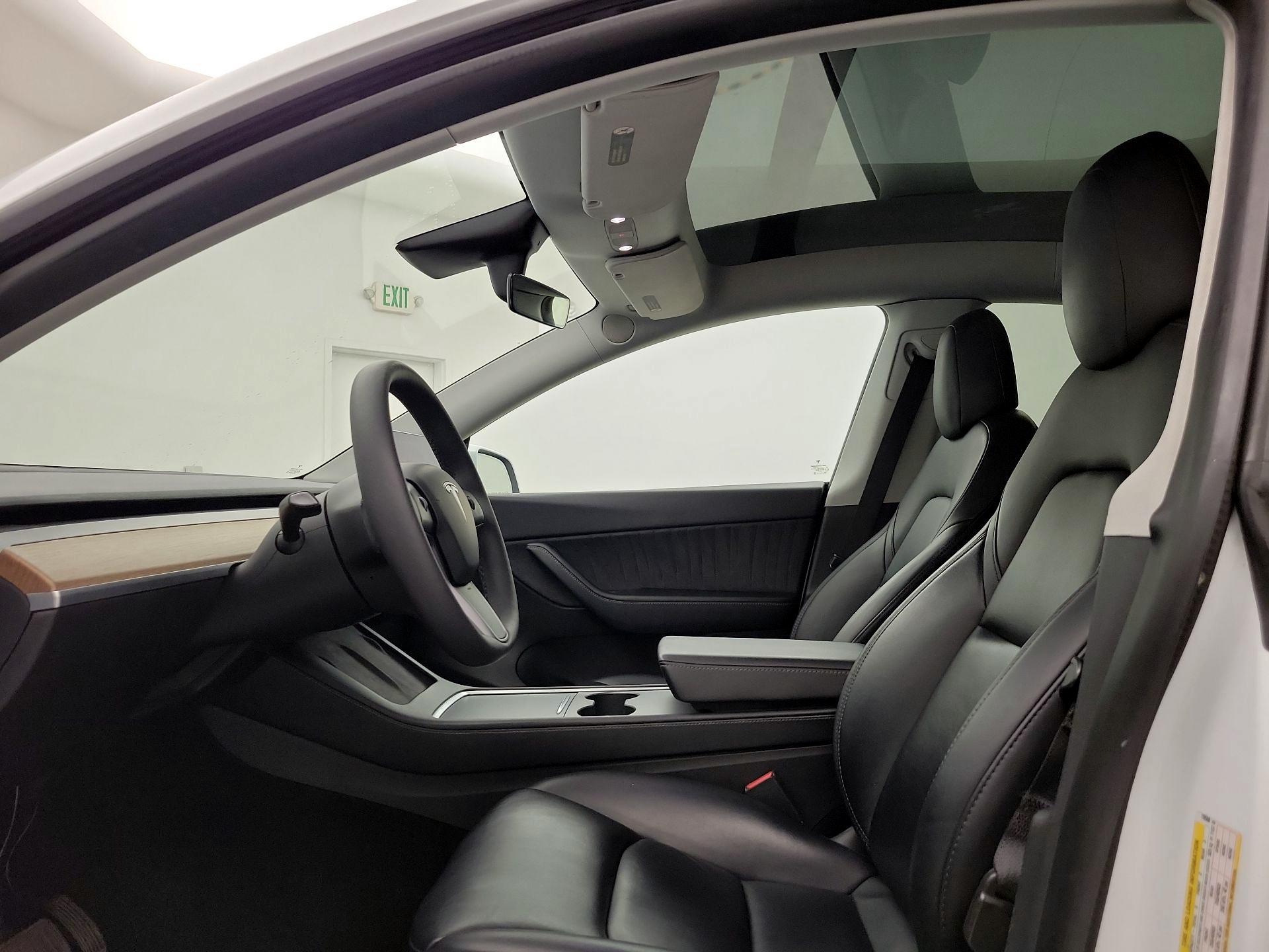 Thumbnail: 2021 Tesla Model Y - 19