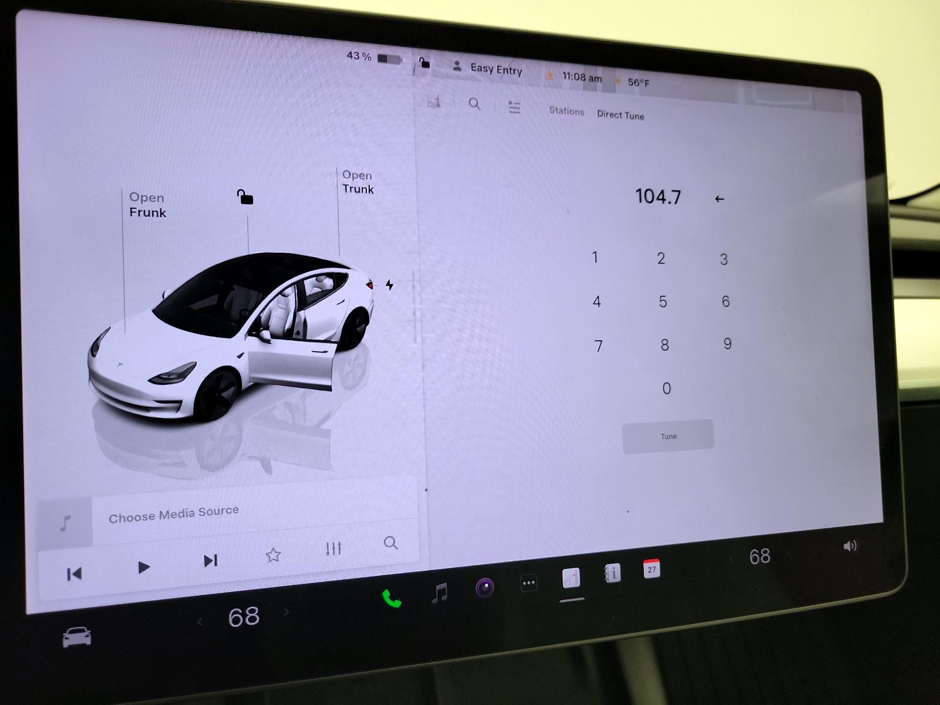 Thumbnail: 2022 Tesla Model 3 - 15