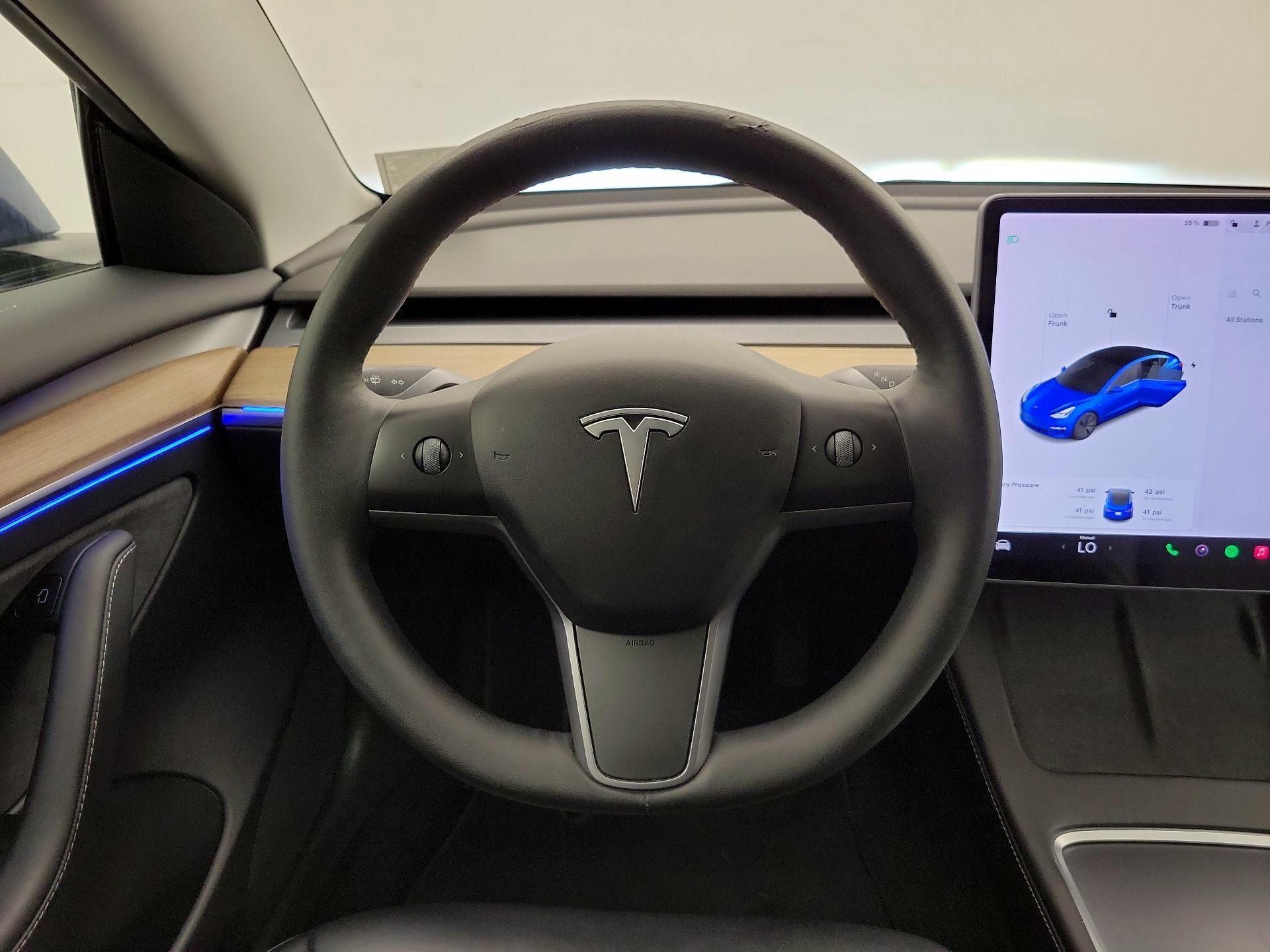 Thumbnail: 2022 Tesla Model 3 - 10