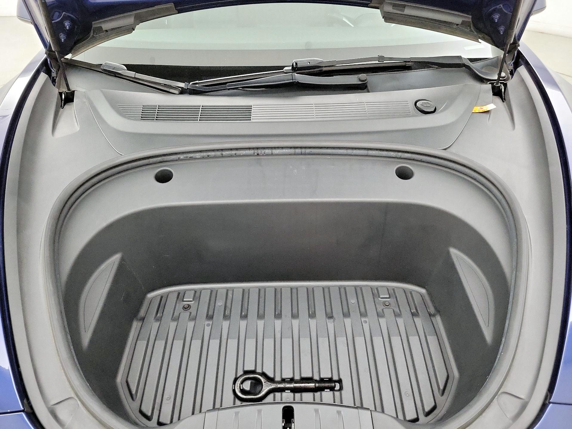 Thumbnail: 2022 Tesla Model 3 - 20