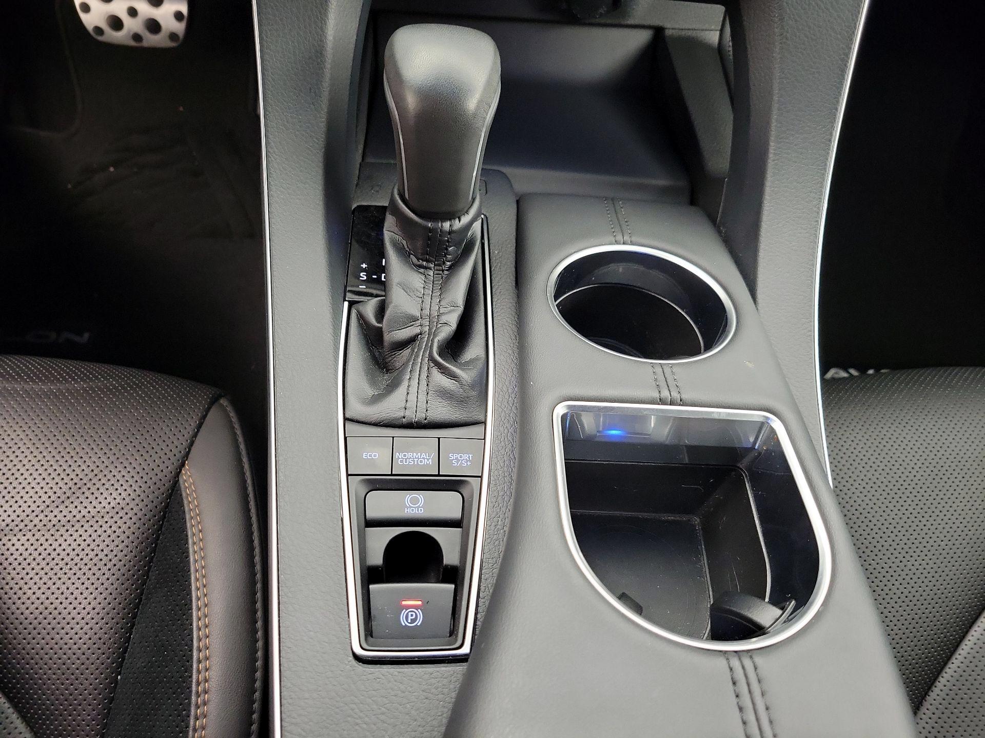 Thumbnail: 2019 Toyota Avalon - 18