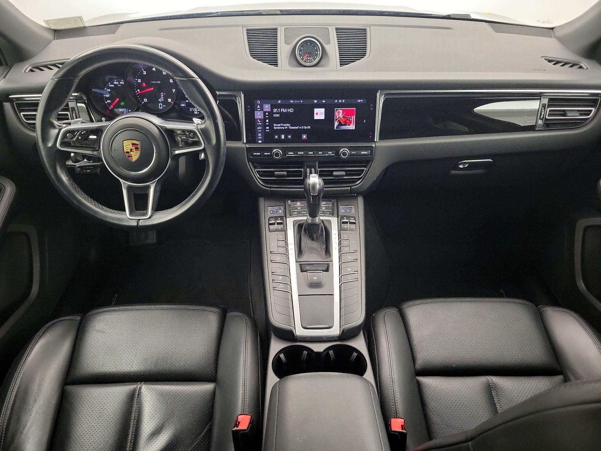 Thumbnail: 2020 Porsche Macan - 9