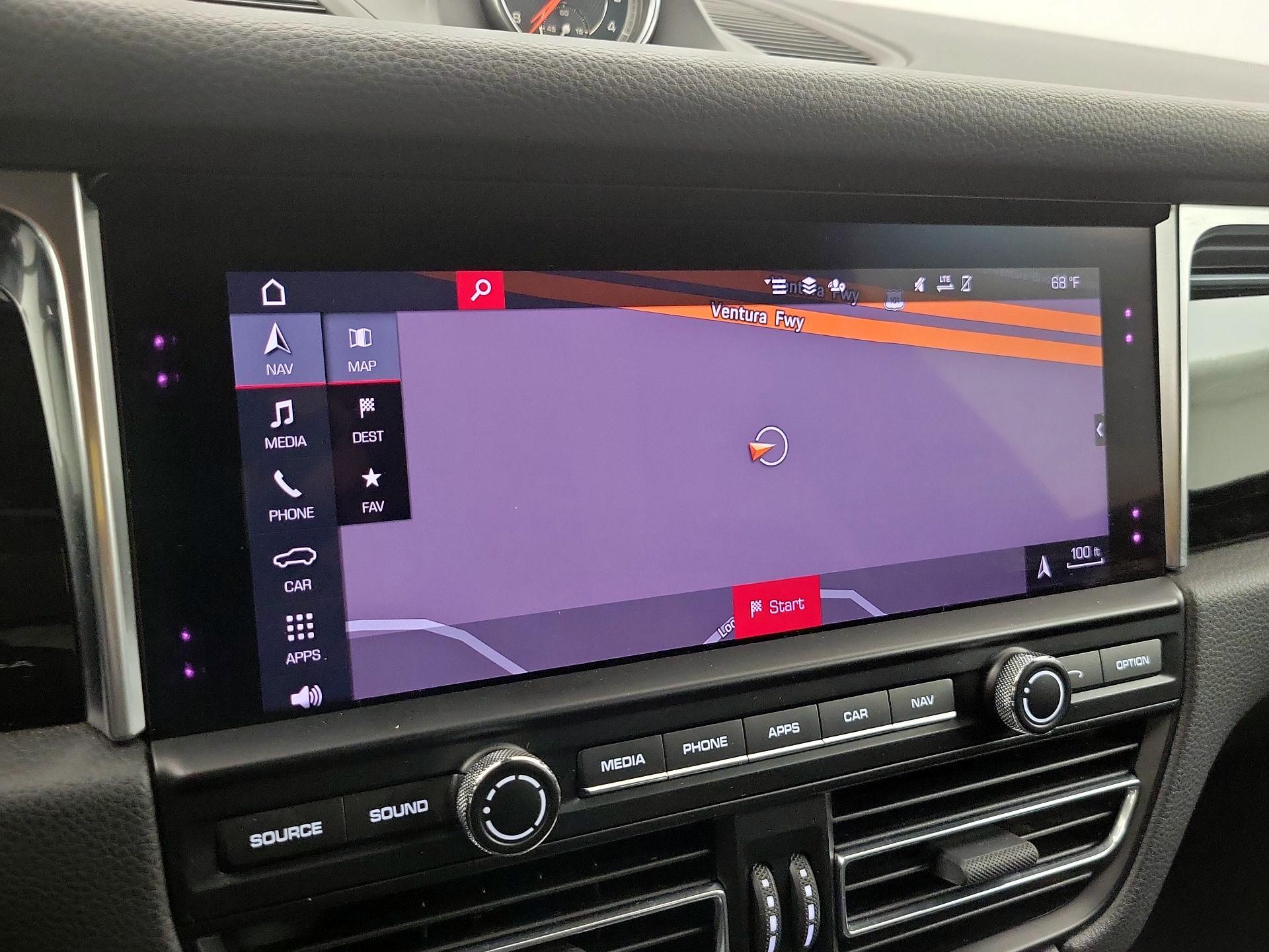 Thumbnail: 2020 Porsche Macan - 14