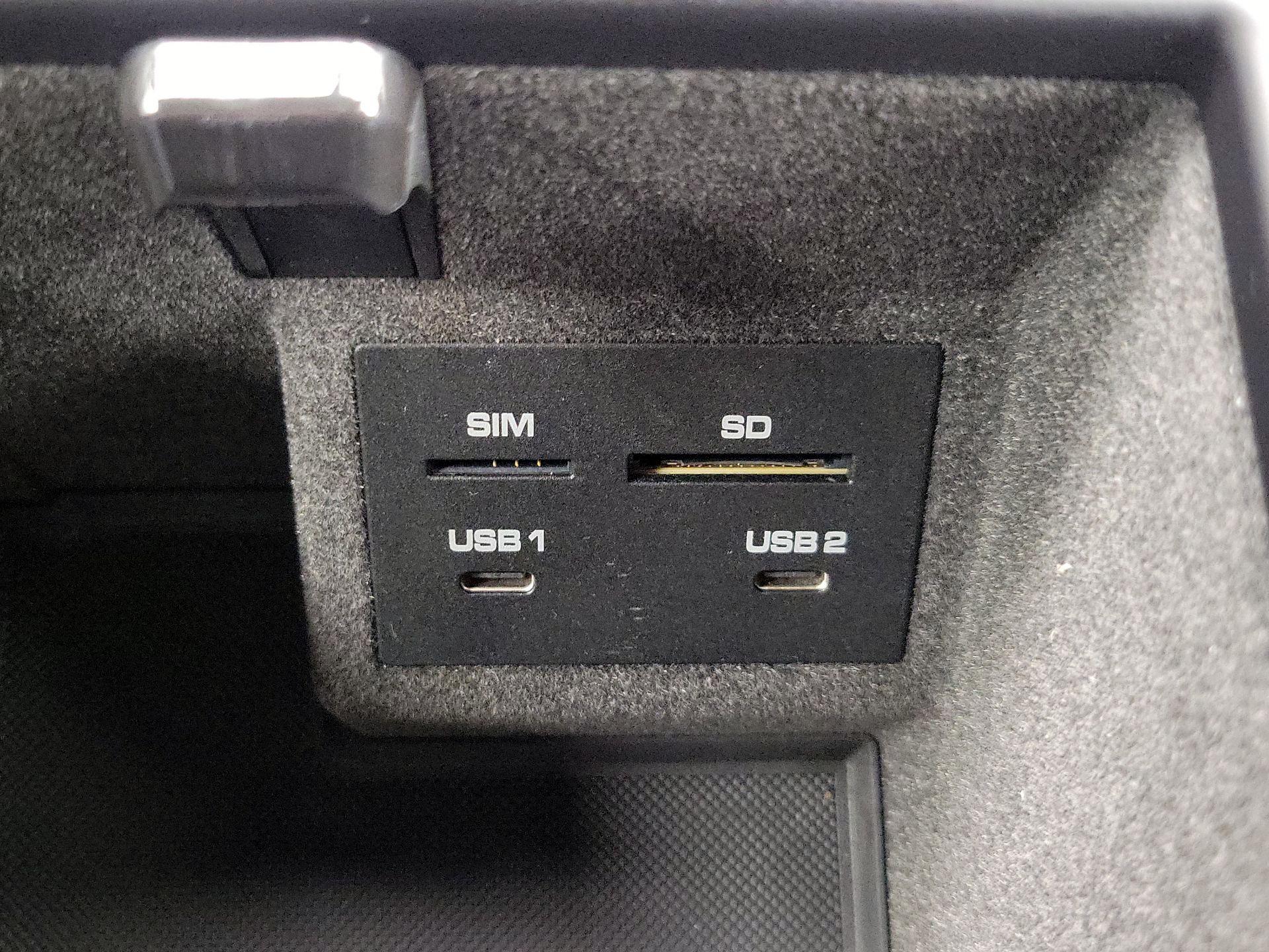 Thumbnail: 2020 Porsche Macan - 19