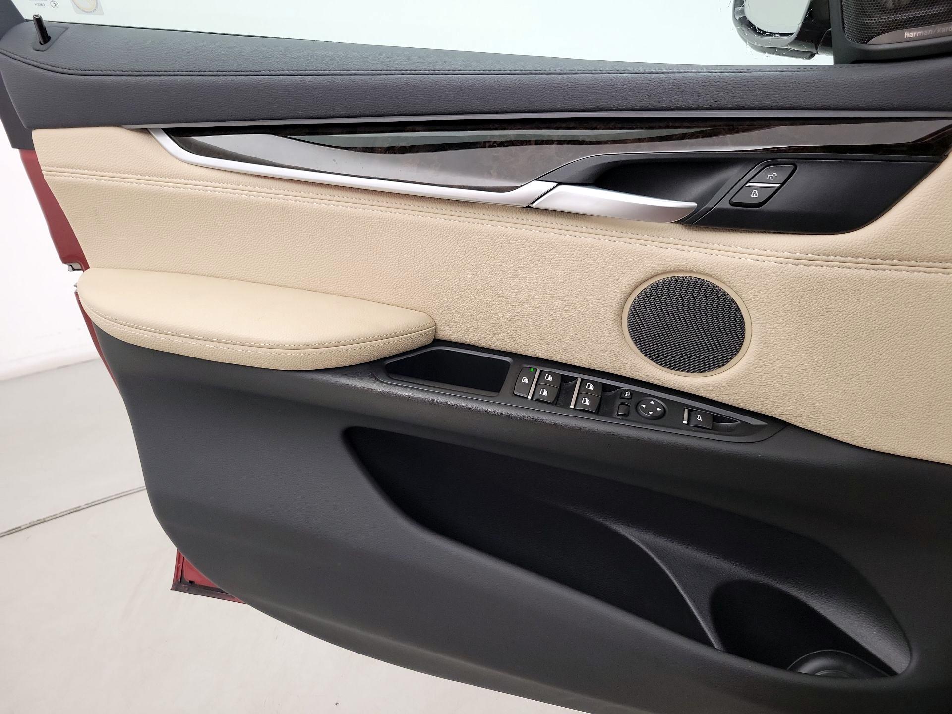 Thumbnail: 2016 BMW X6 - 12