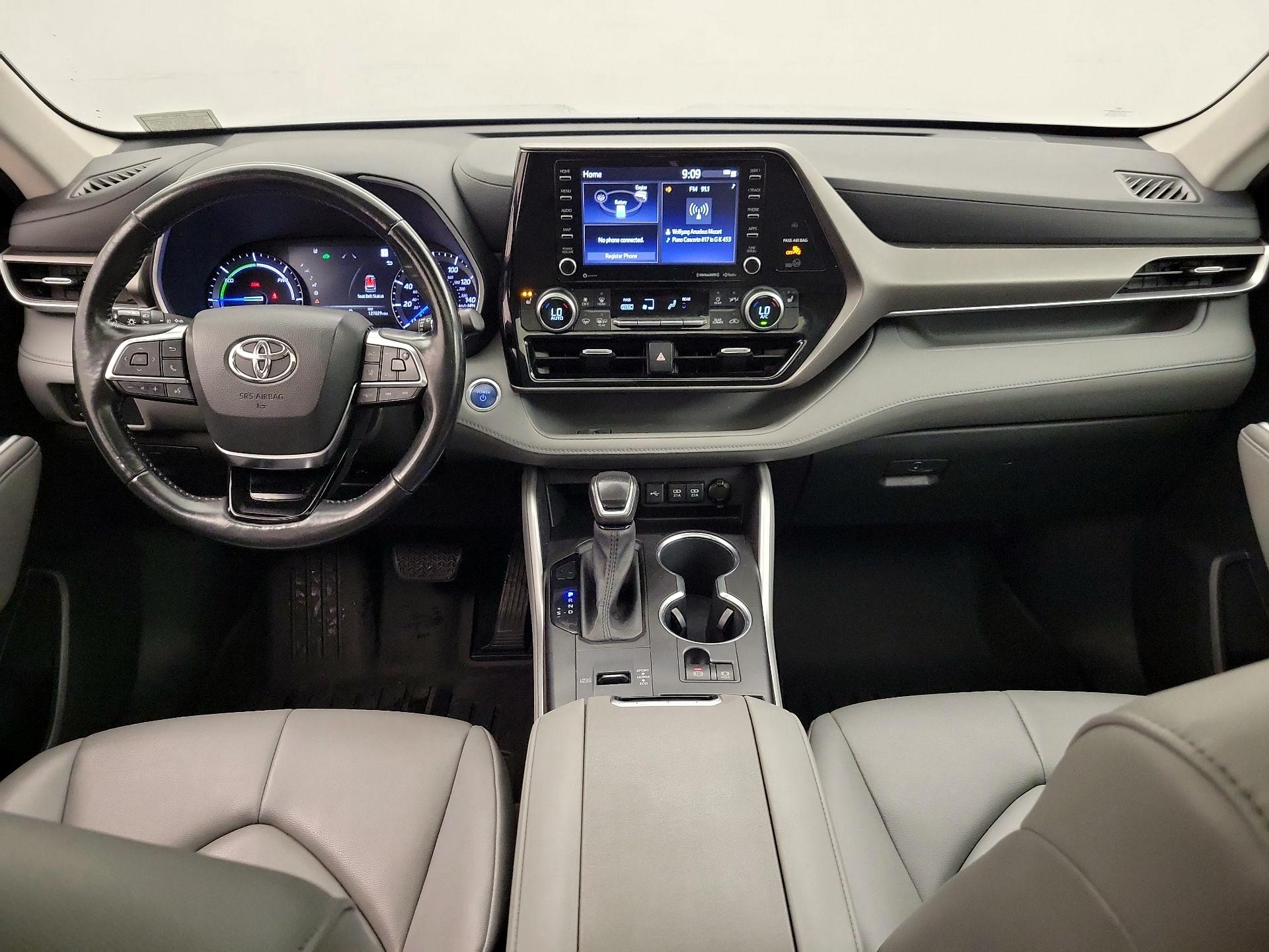 Thumbnail: 2020 Toyota Highlander - 9