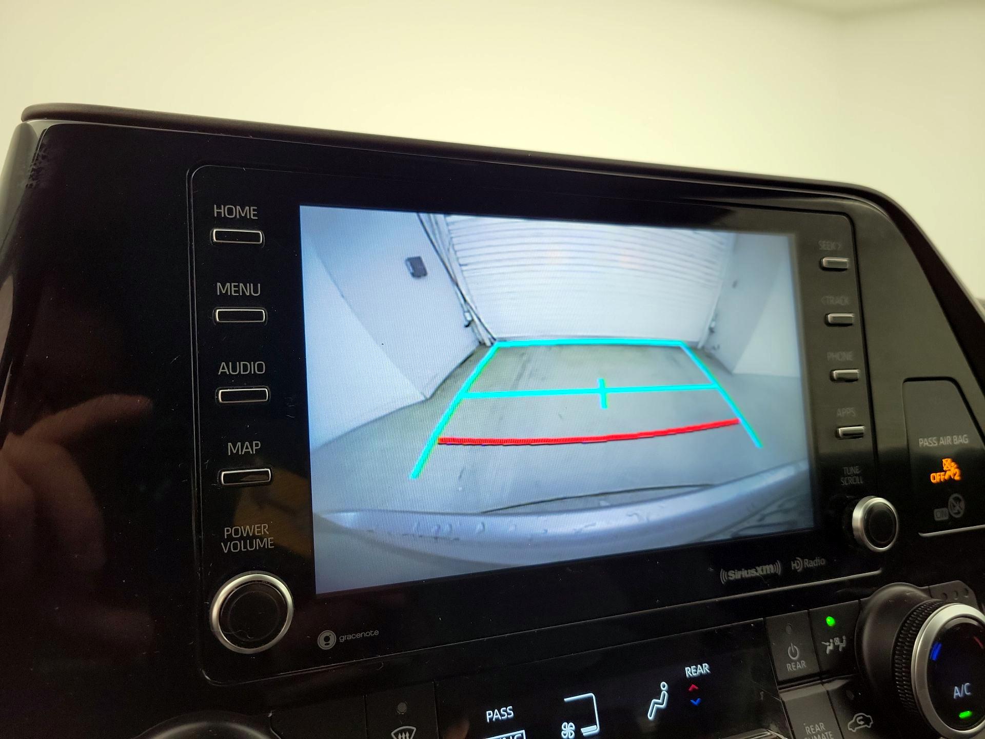 Thumbnail: 2020 Toyota Highlander - 14