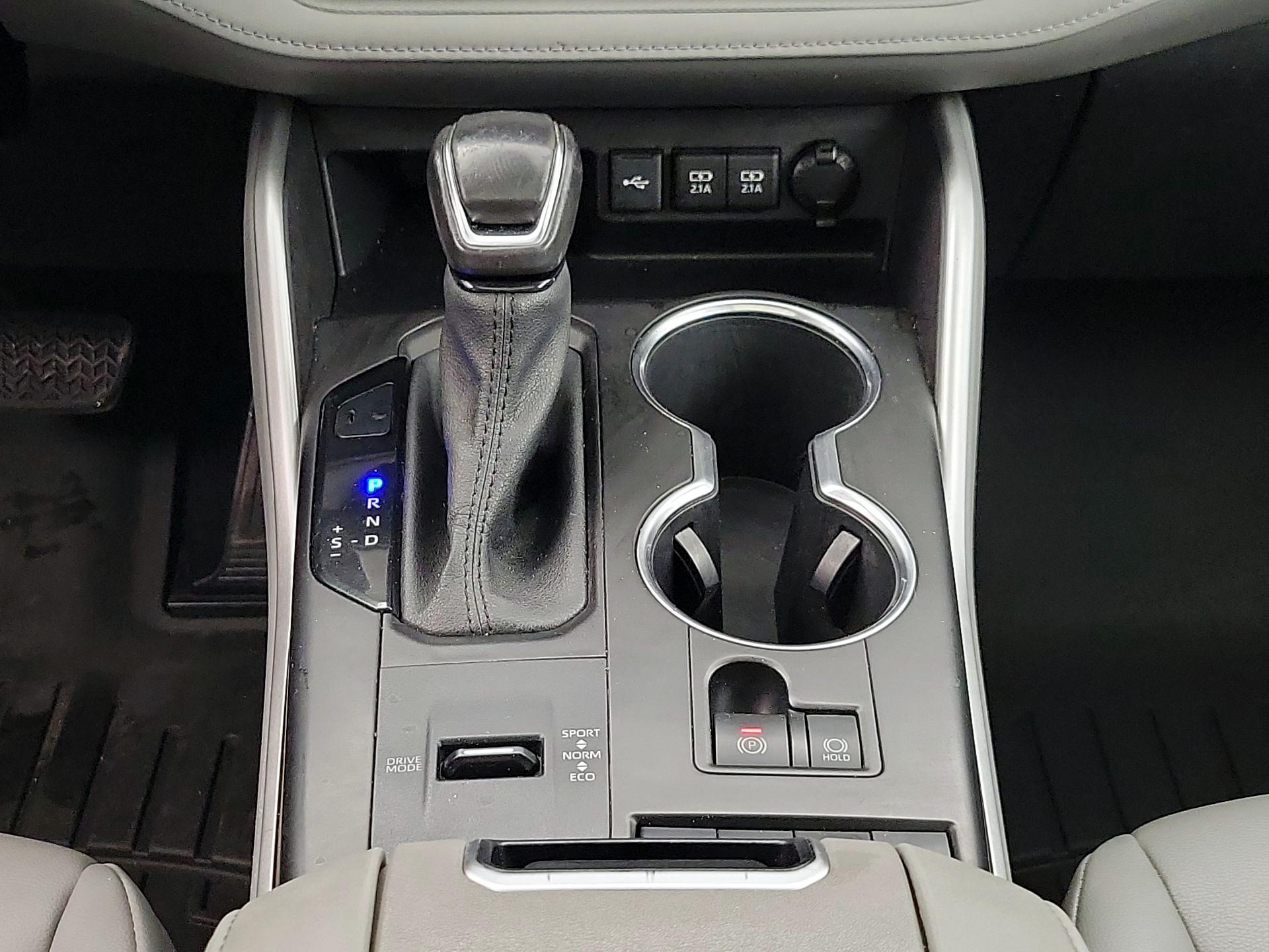 Thumbnail: 2020 Toyota Highlander - 17