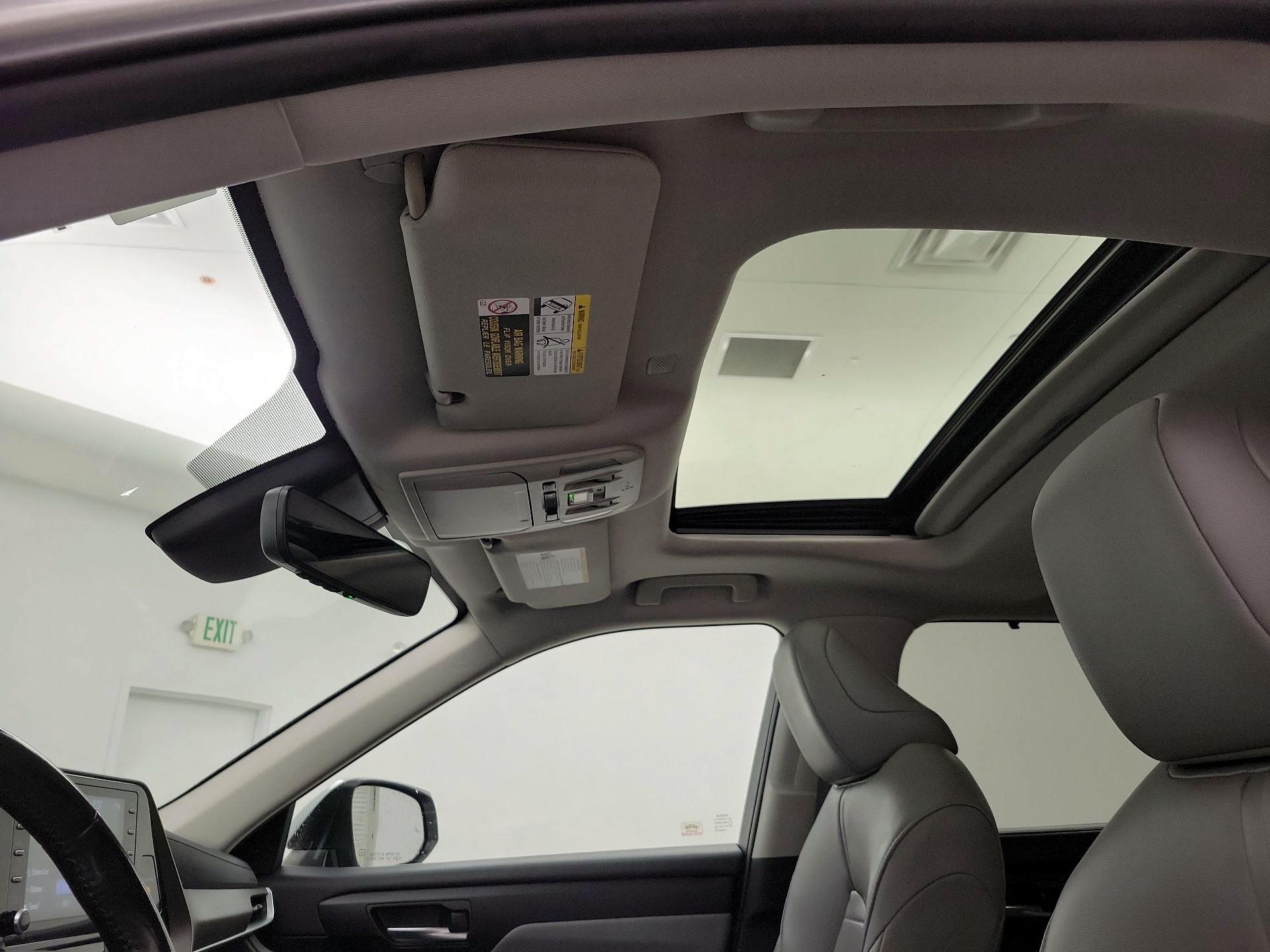 Thumbnail: 2020 Toyota Highlander - 19