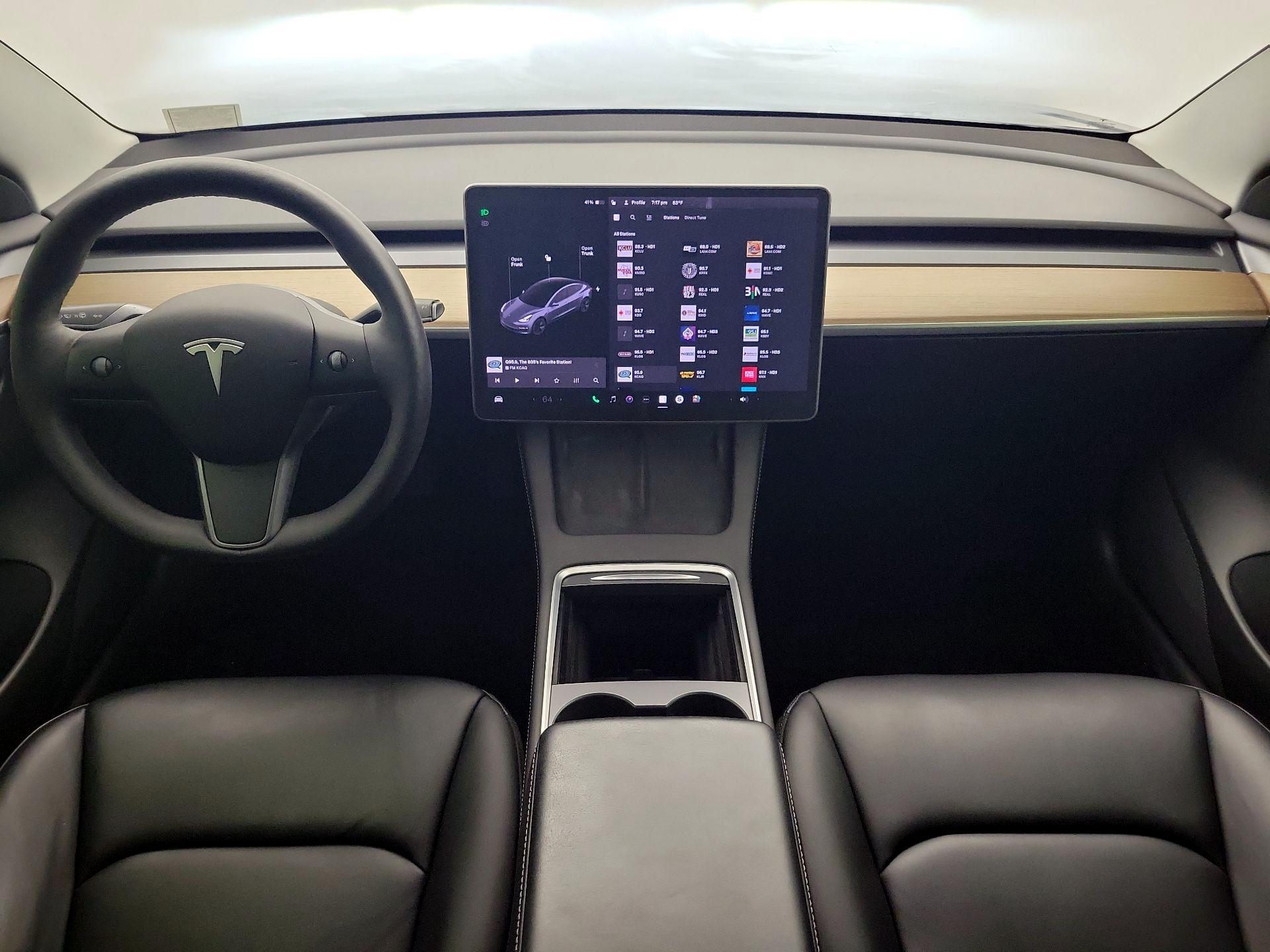 Thumbnail: 2022 Tesla Model 3 - 9