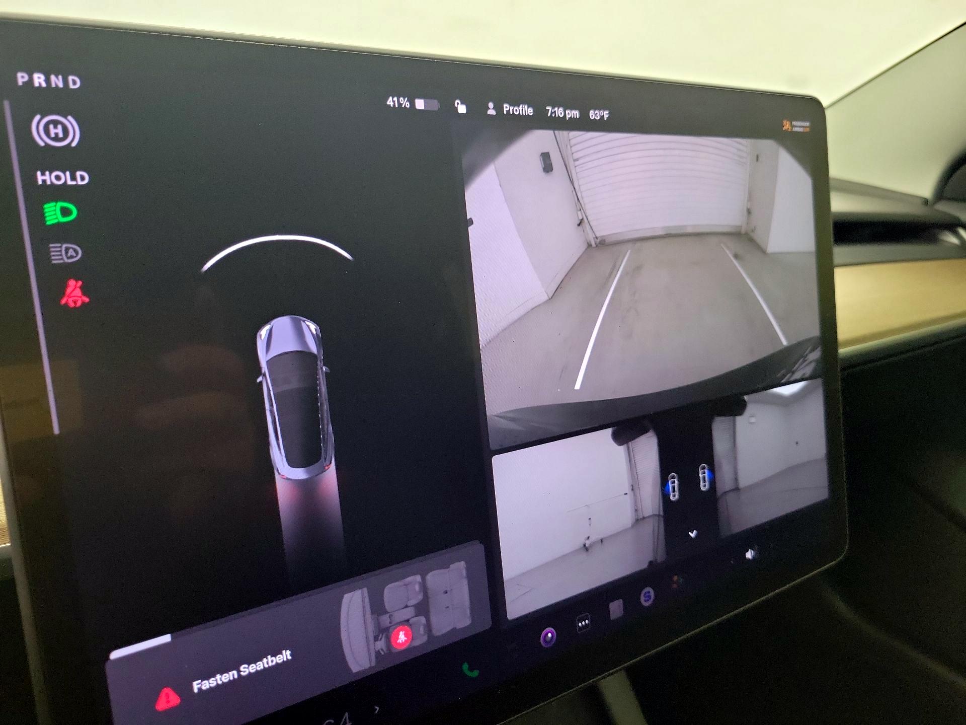 Thumbnail: 2022 Tesla Model 3 - 14