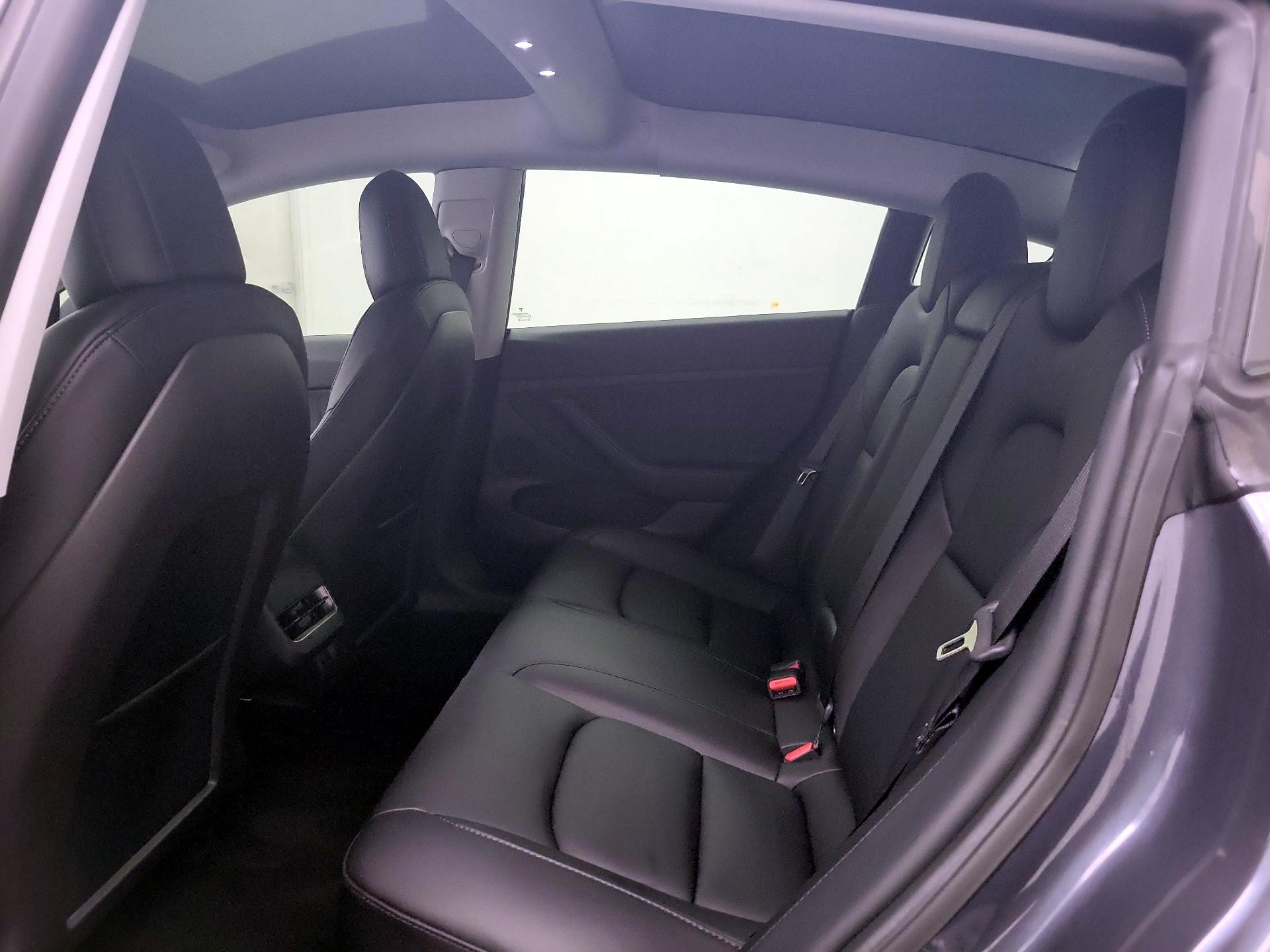 Thumbnail: 2022 Tesla Model 3 - 20