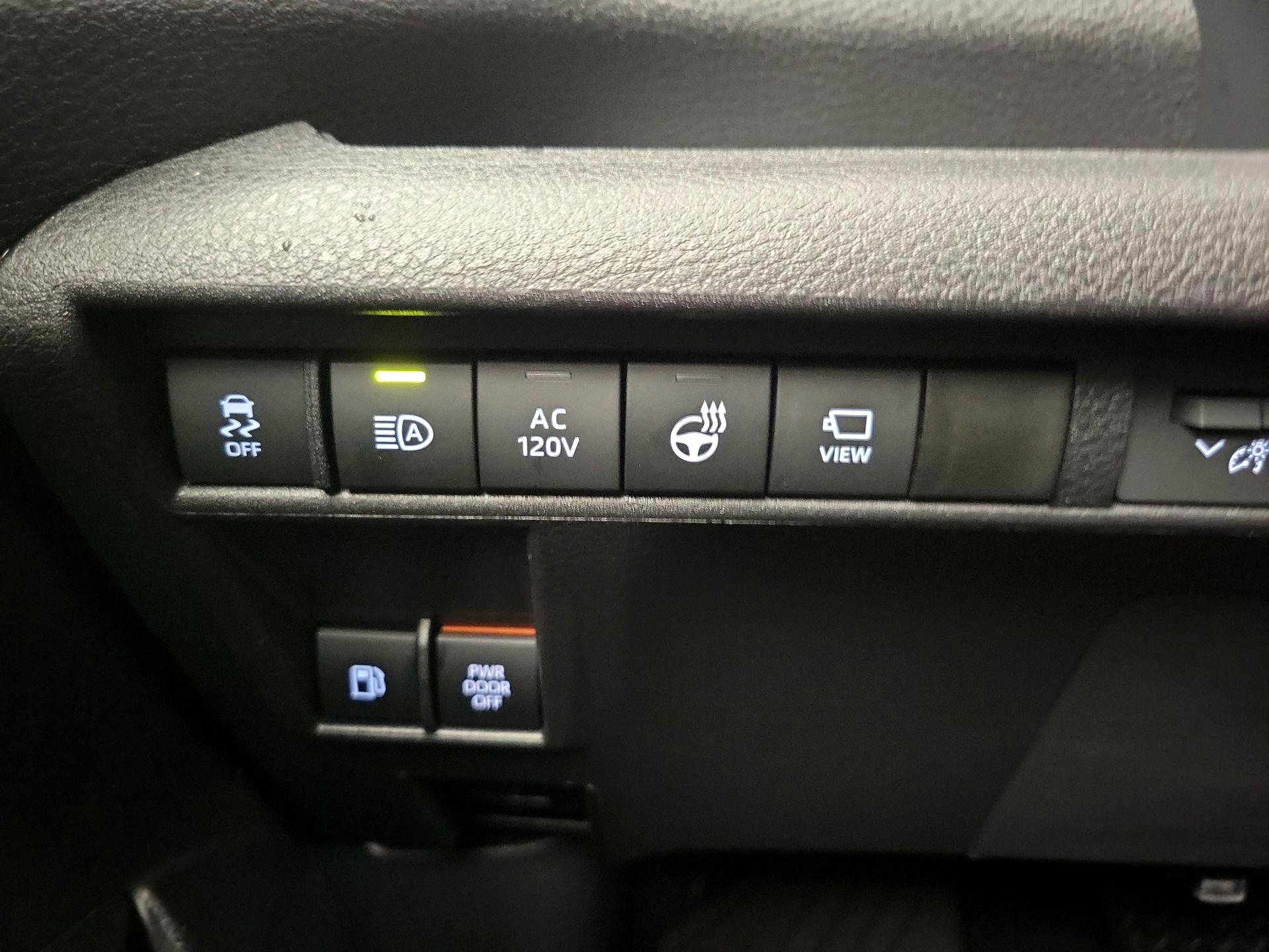 Thumbnail: 2025 Toyota Sienna - 13