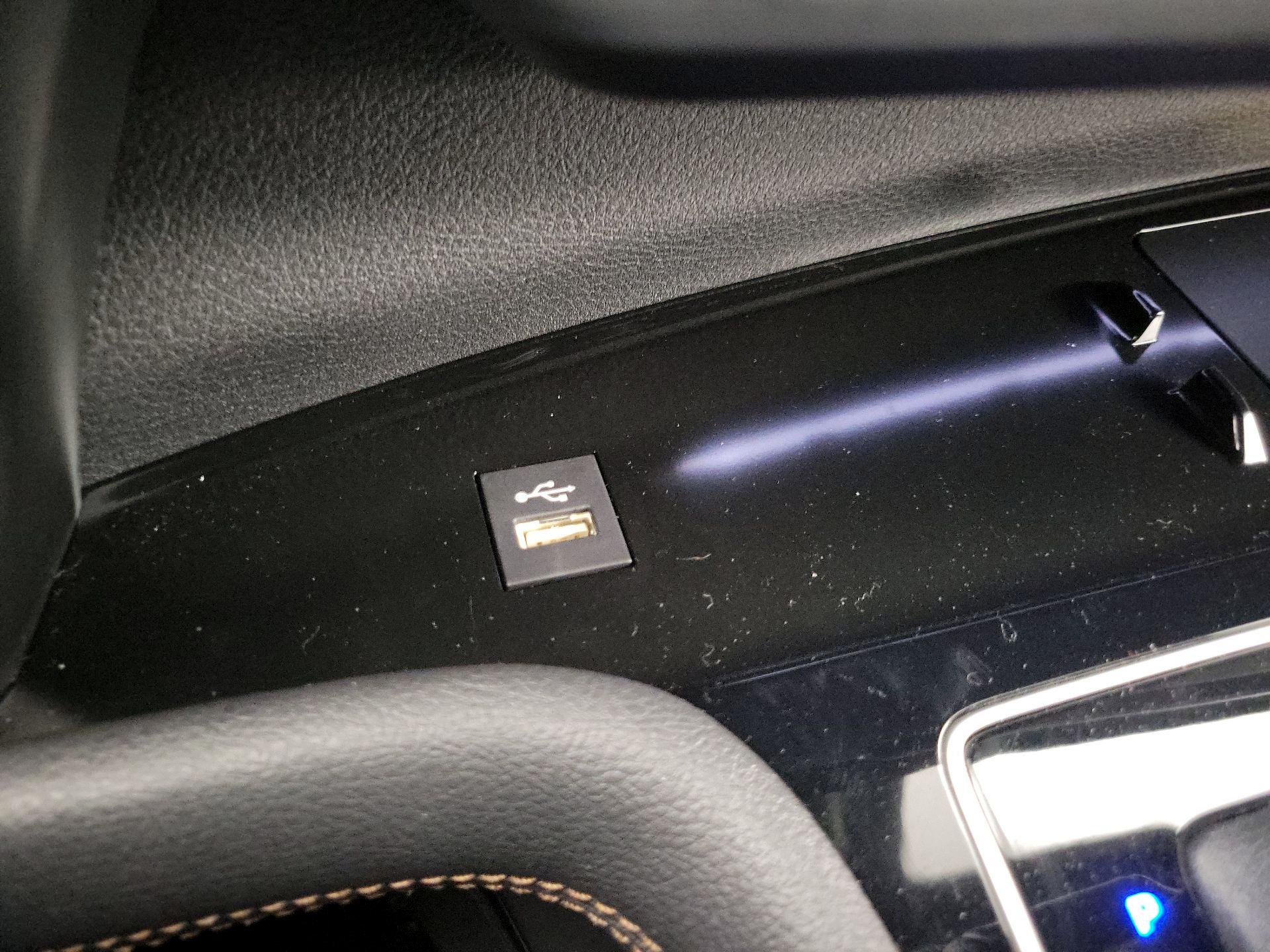 Thumbnail: 2025 Toyota Sienna - 18