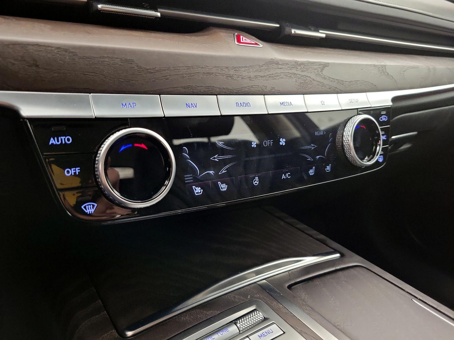 Thumbnail: 2021 Genesis G80 - 17