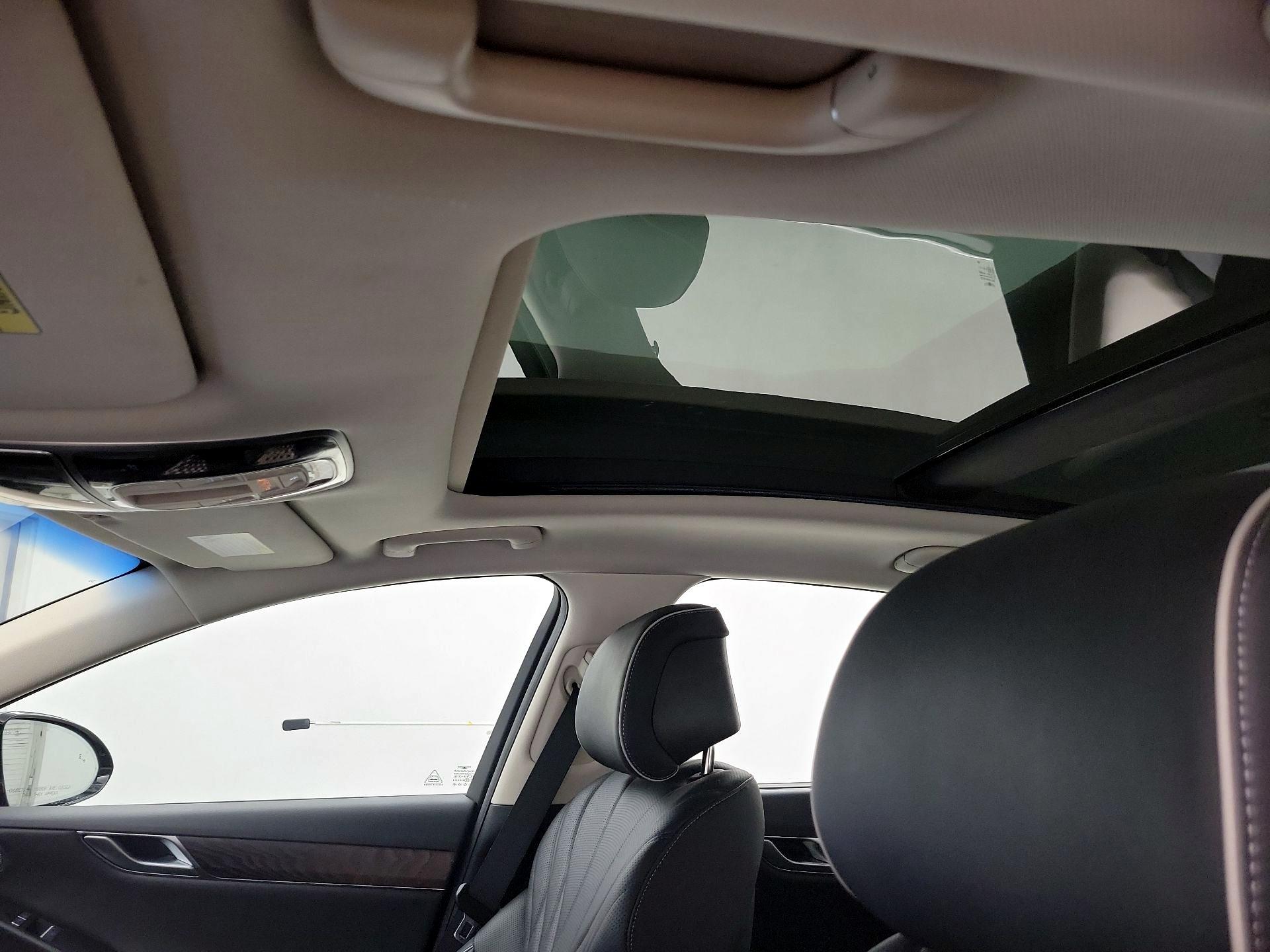 Thumbnail: 2021 Genesis G80 - 20