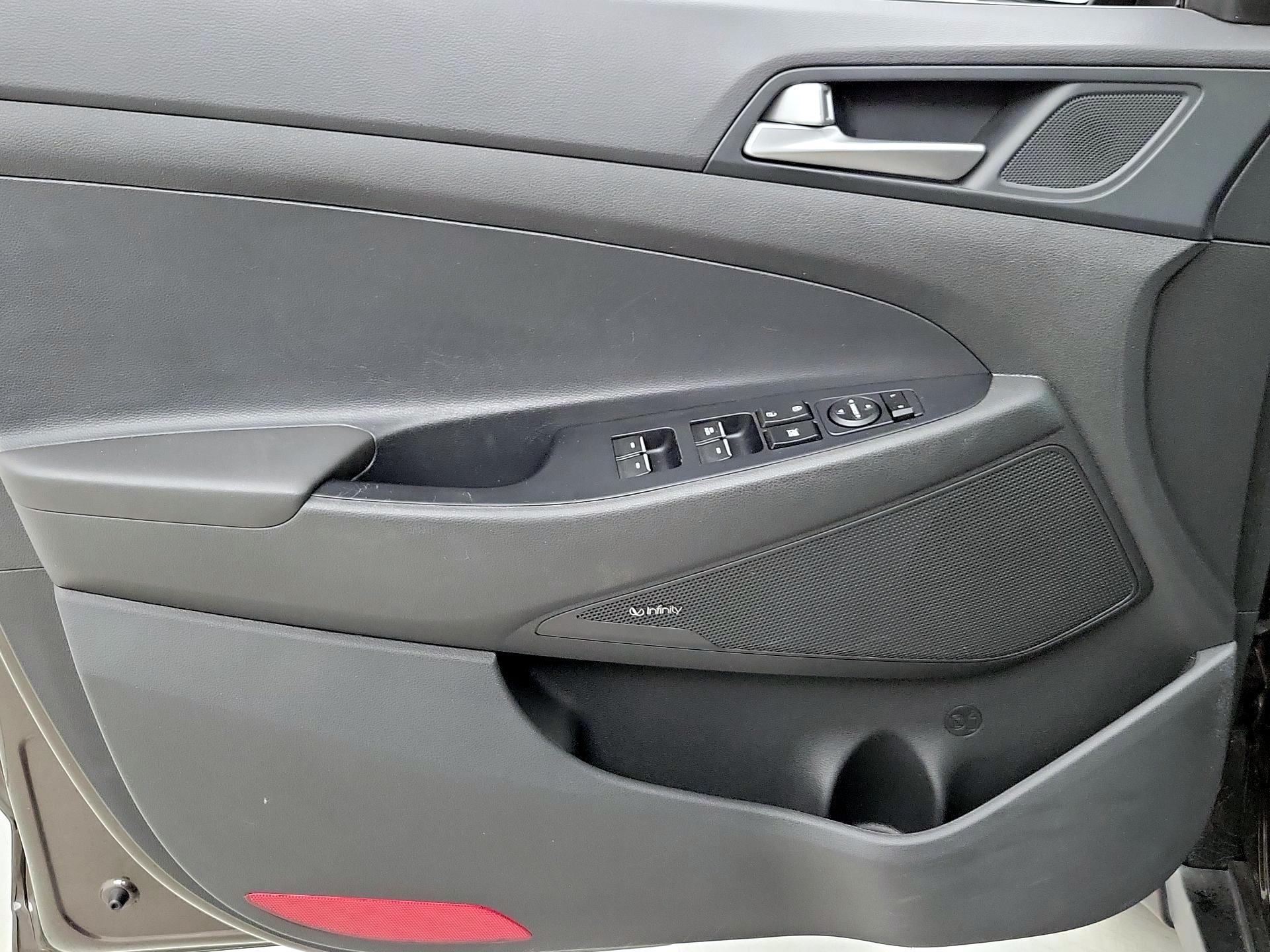 Thumbnail: 2020 Hyundai Tucson - 12