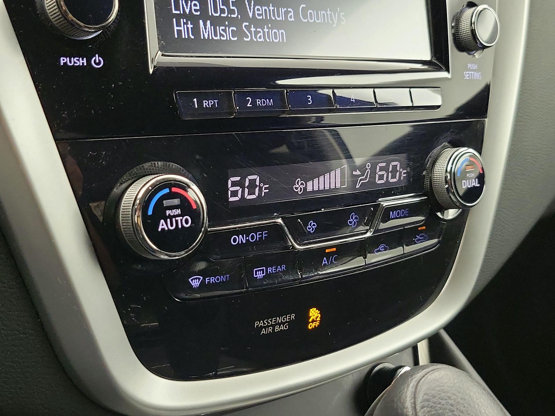 Thumbnail: 2016 Nissan Murano - 16