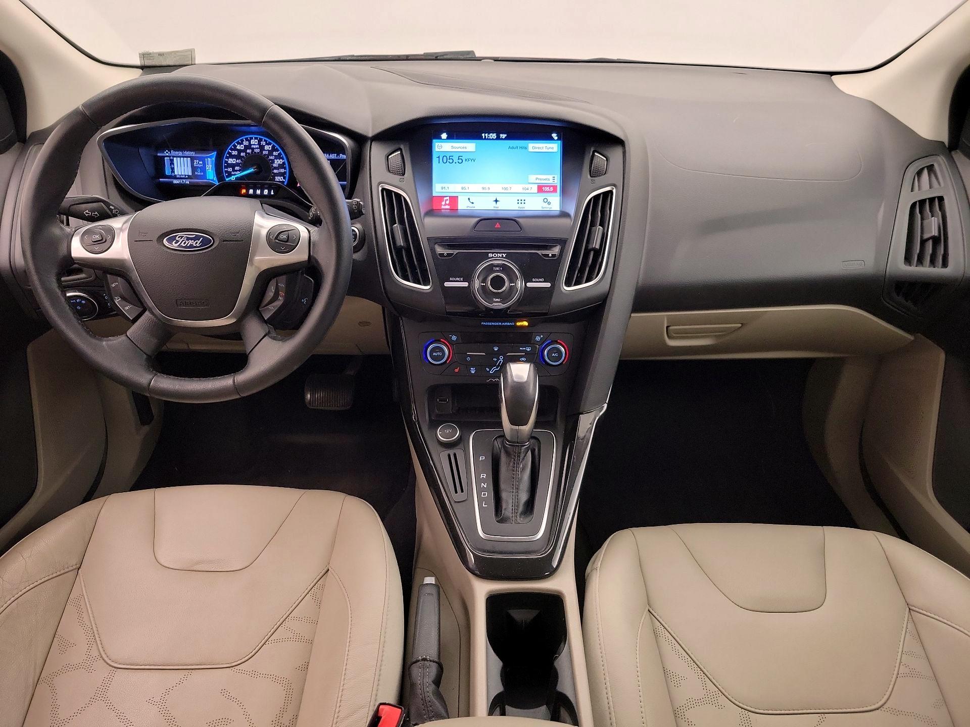 Thumbnail: 2016 Ford Focus - 9