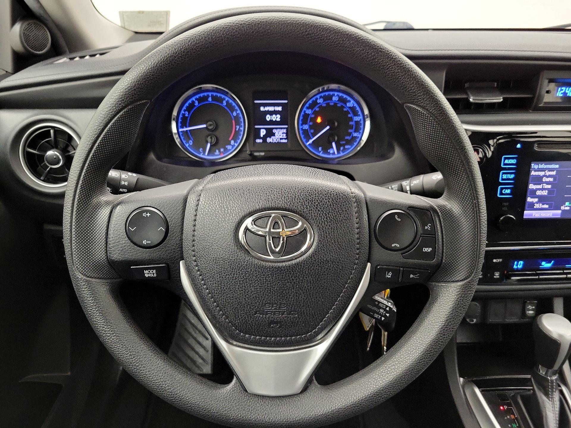 Thumbnail: 2018 Toyota Corolla - 10