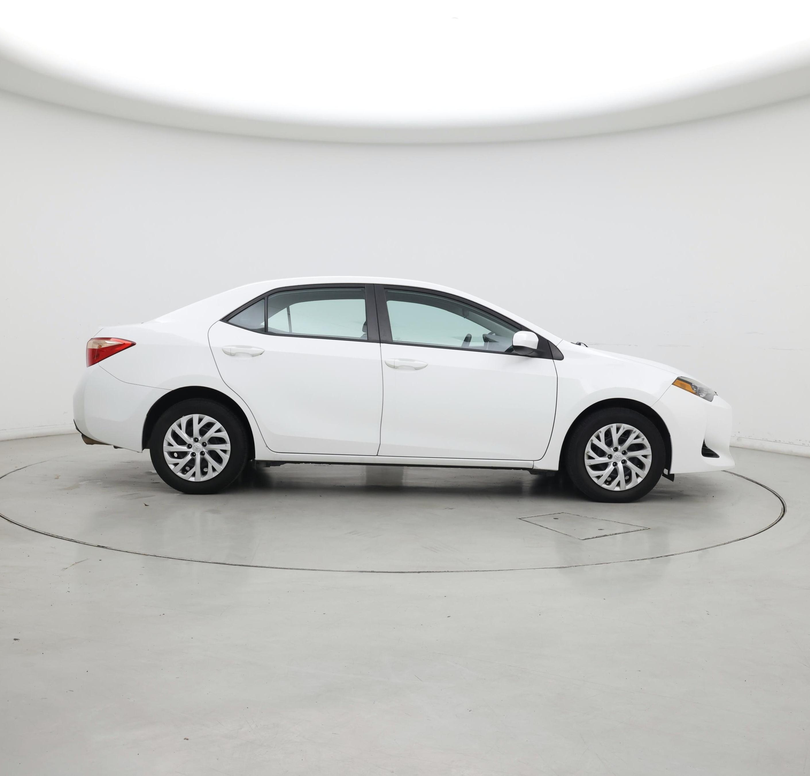 Thumbnail: 2018 Toyota Corolla - 7