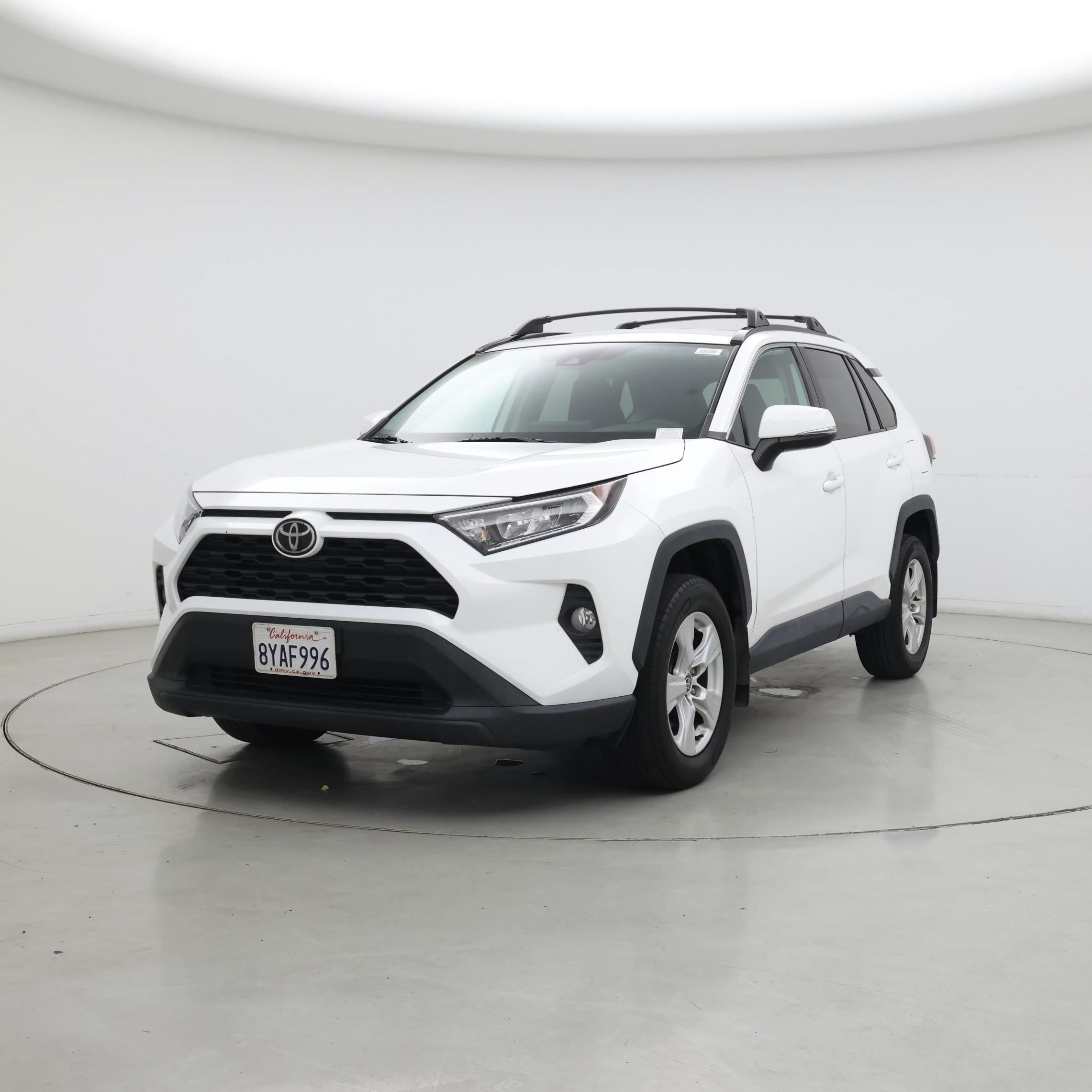 Thumbnail: 2021 Toyota RAV4 - 4