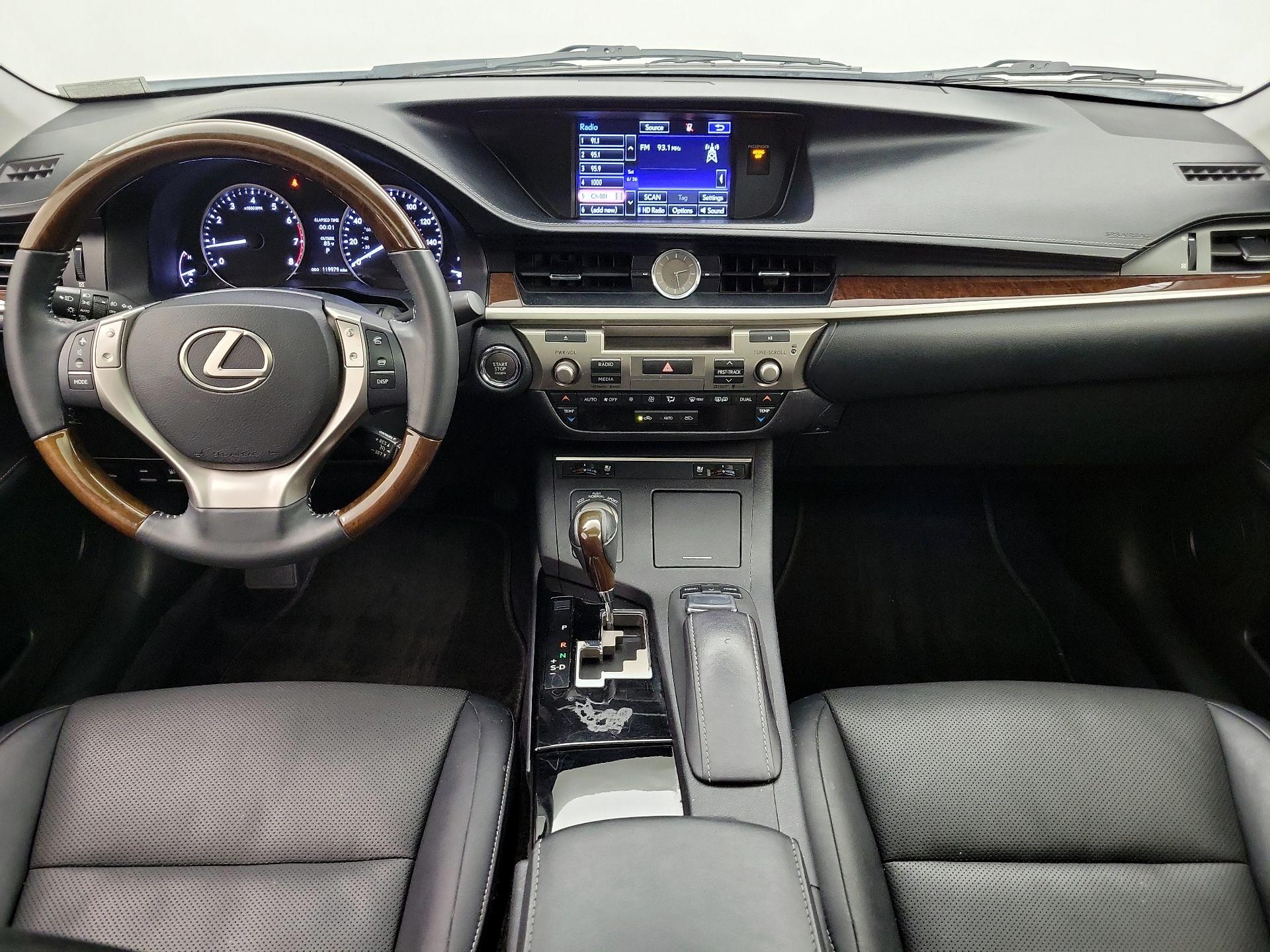 Thumbnail: 2015 Lexus ES - 9