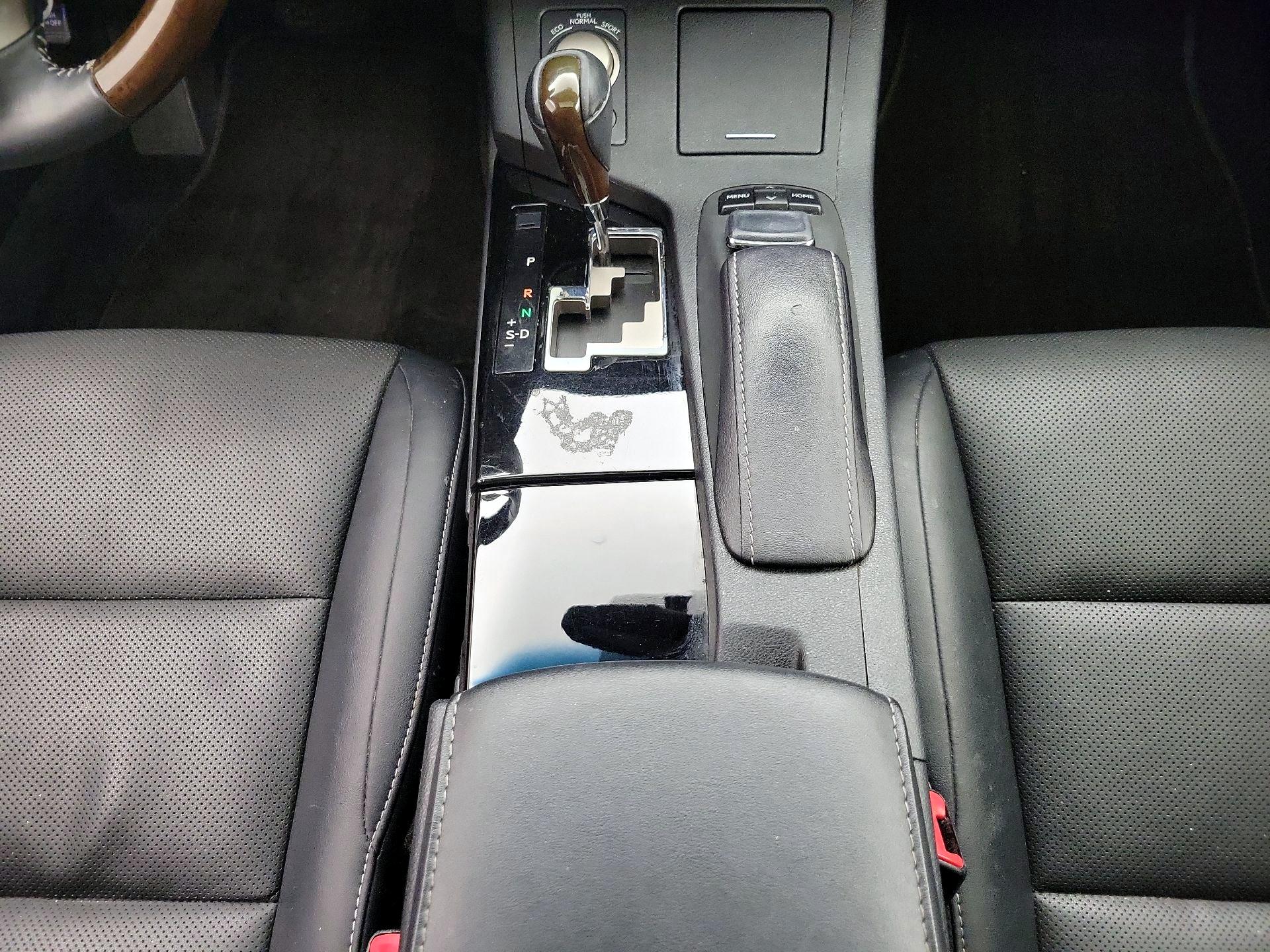 Thumbnail: 2015 Lexus ES - 18