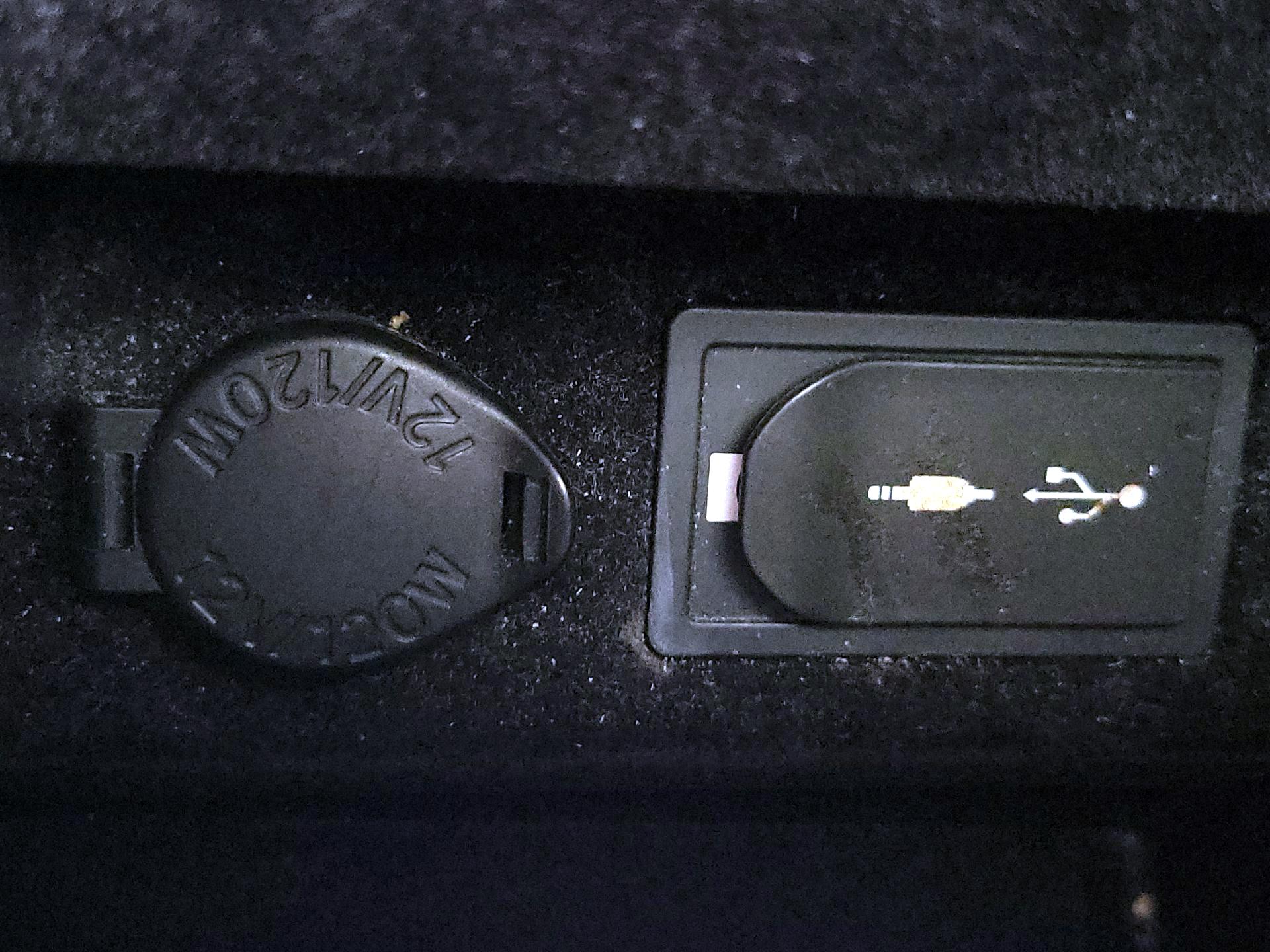 Thumbnail: 2015 Lexus ES - 19