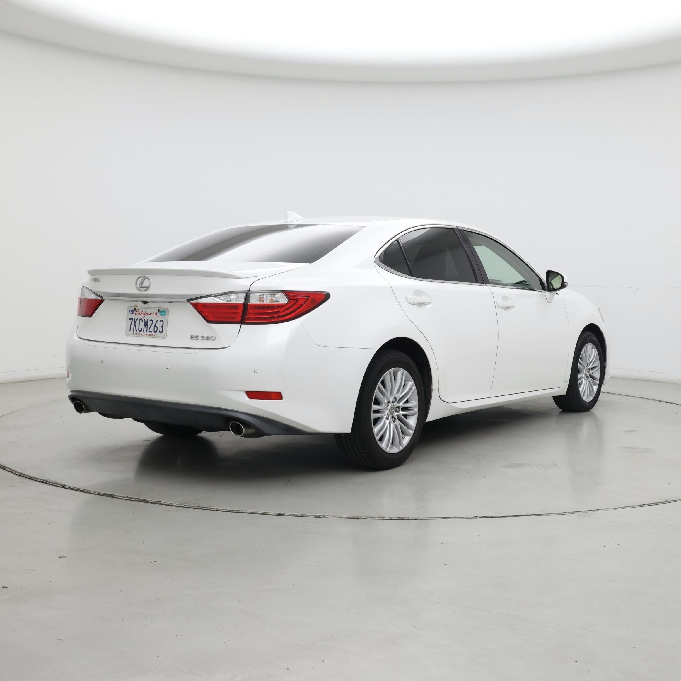 Thumbnail: 2015 Lexus ES - 8