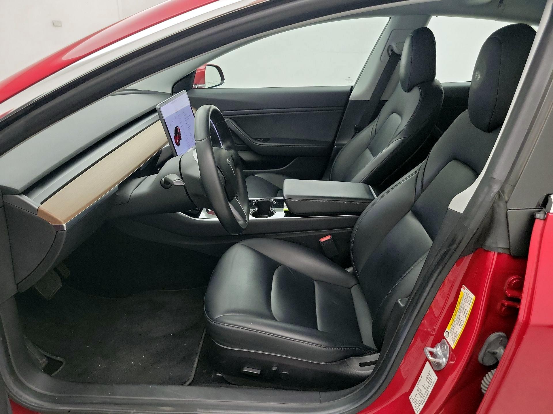 Thumbnail: 2019 Tesla Model 3 - 11