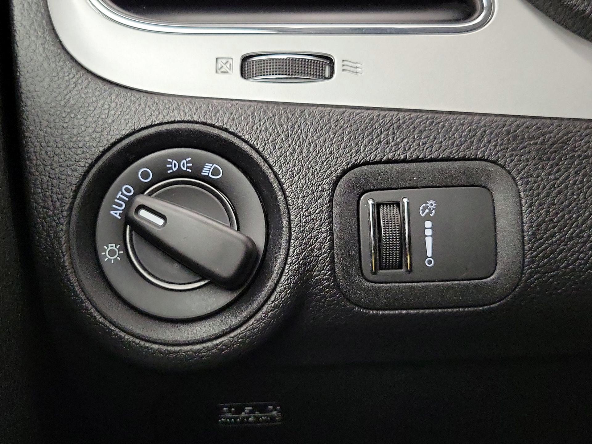 Thumbnail: 2018 Dodge Journey - 13