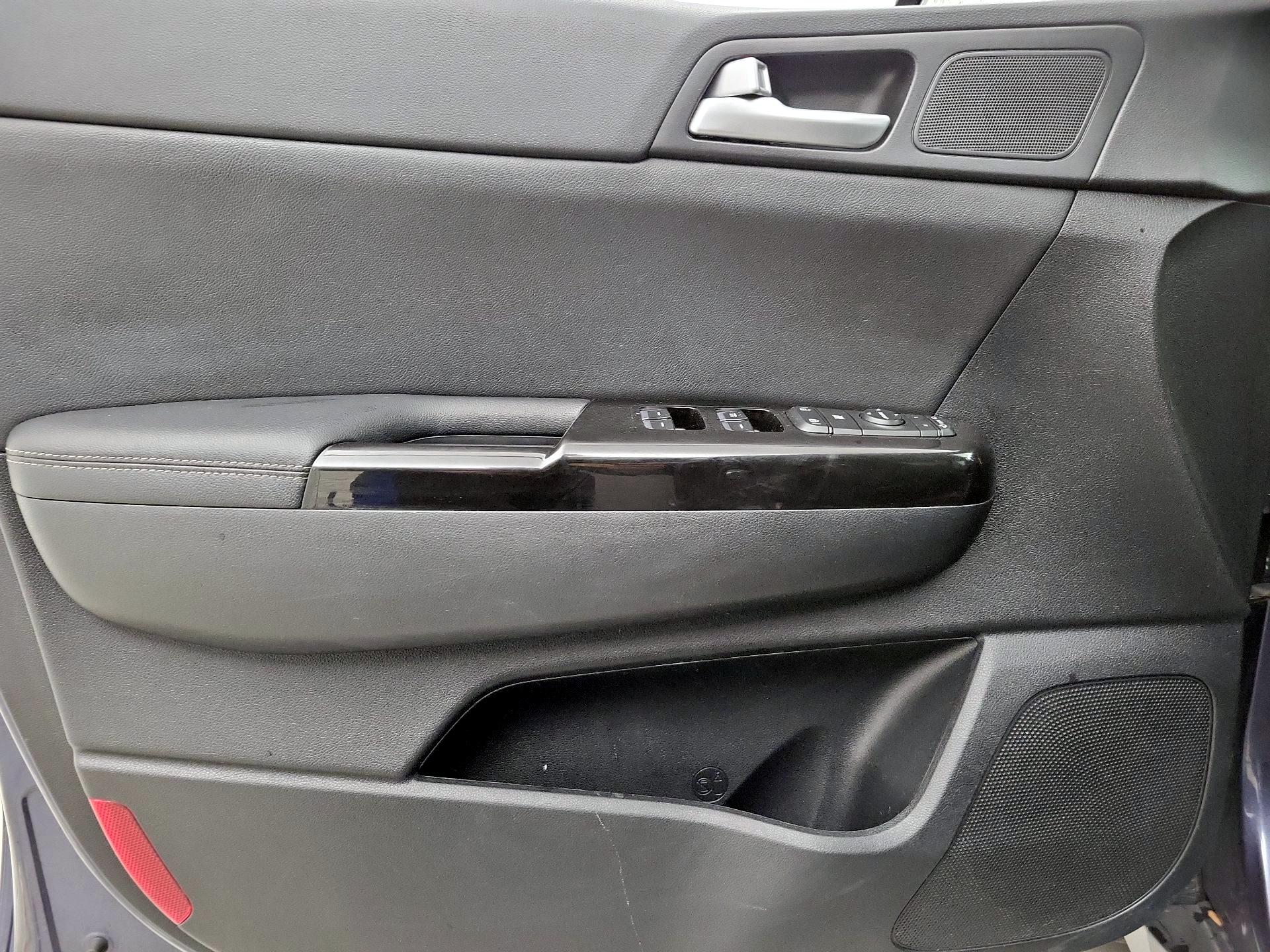 Thumbnail: 2019 Kia Sportage - 12