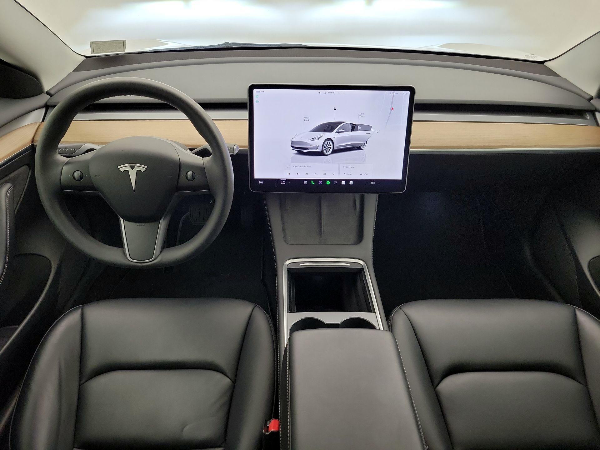 Thumbnail: 2023 Tesla Model 3 - 9