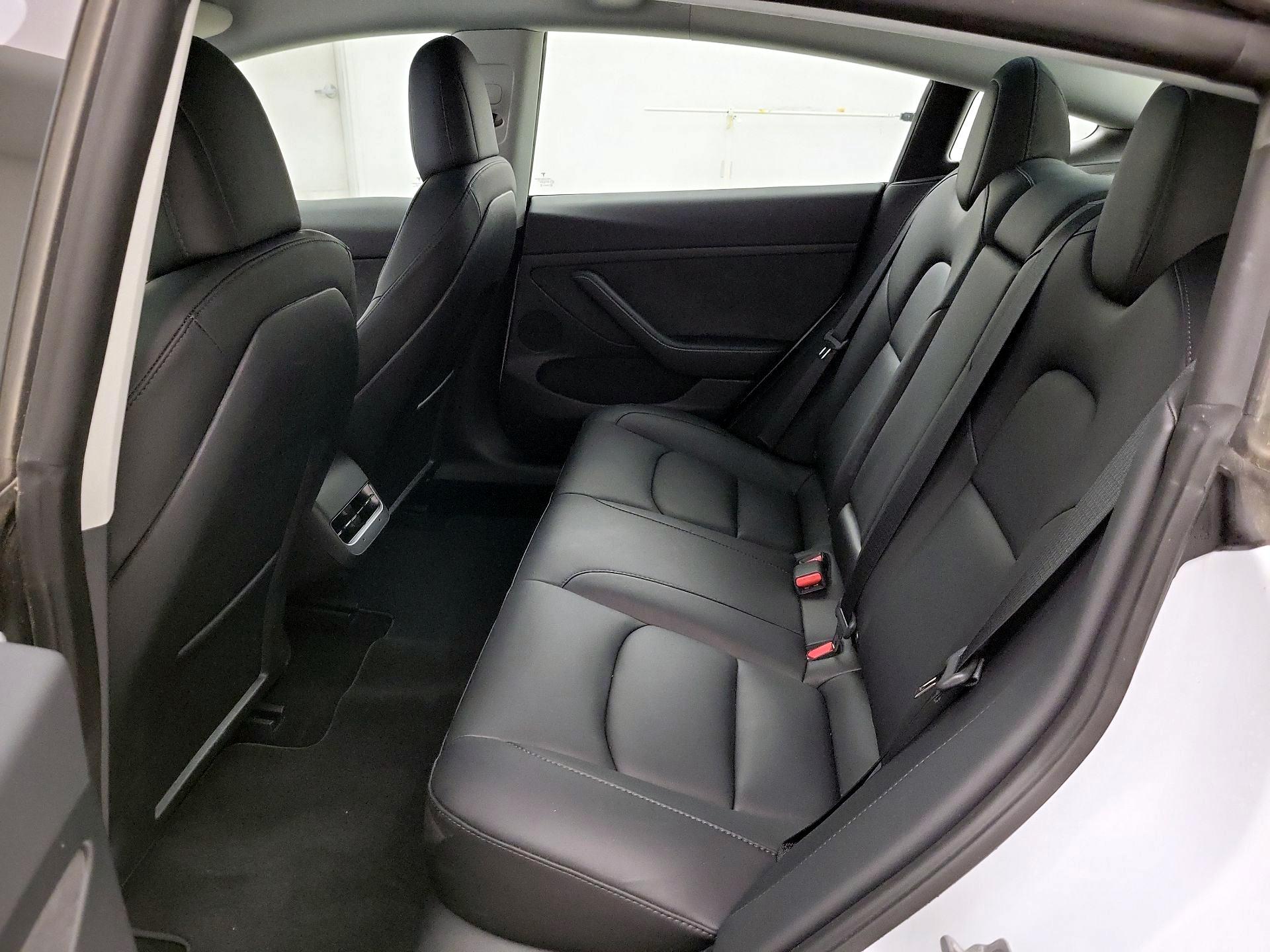 Thumbnail: 2023 Tesla Model 3 - 20