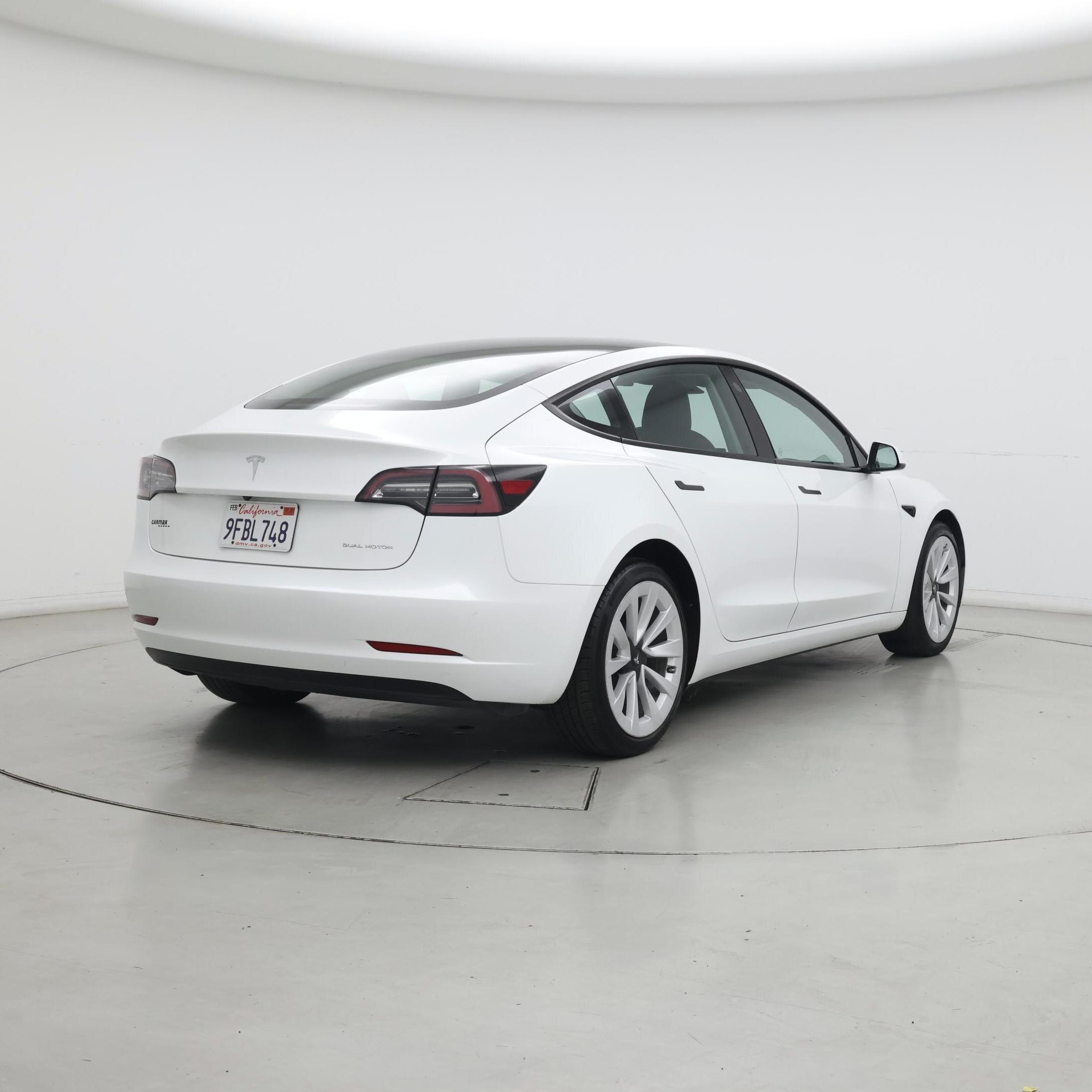 Thumbnail: 2023 Tesla Model 3 - 8