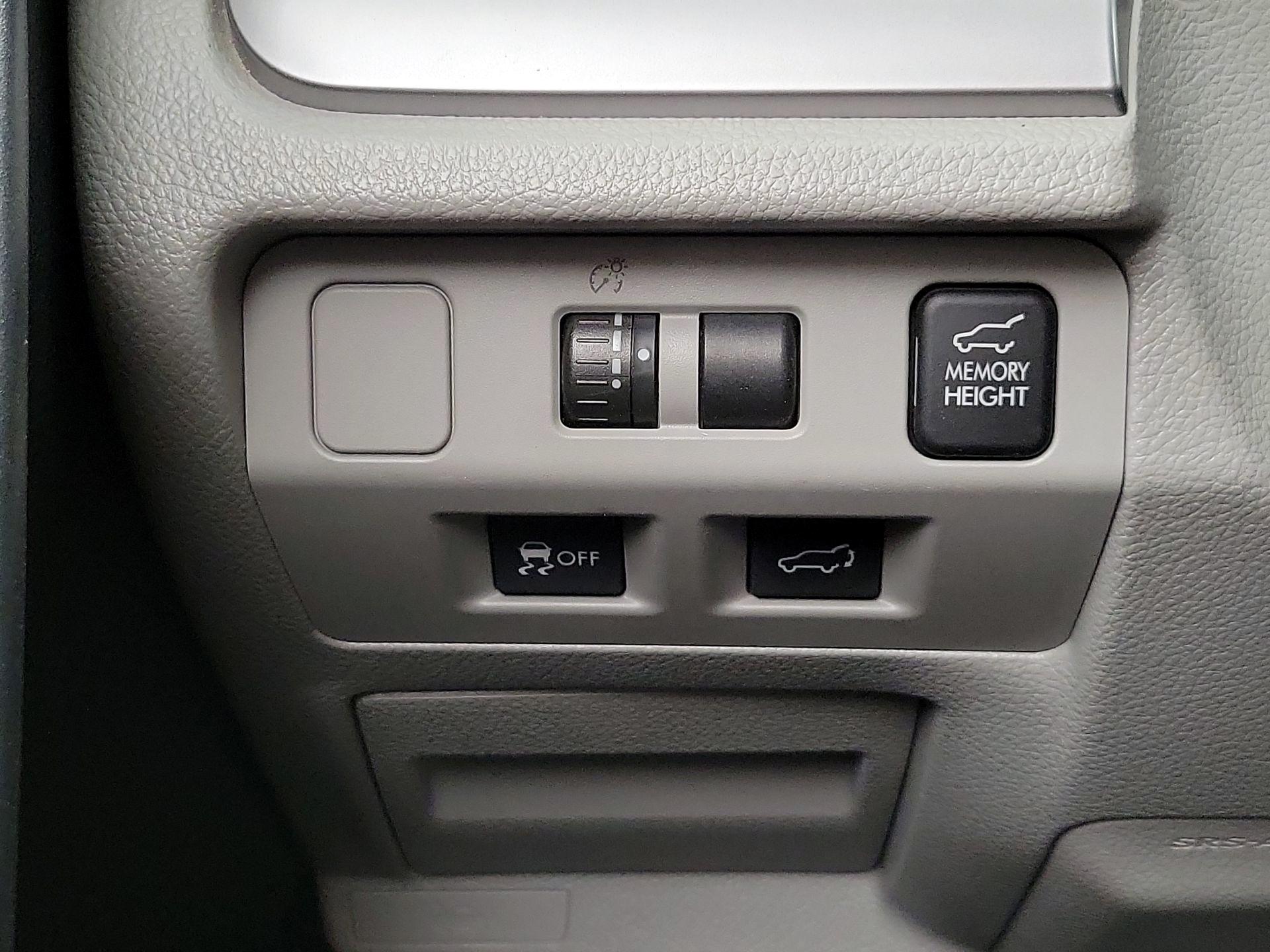 Thumbnail: 2015 Subaru Forester - 13