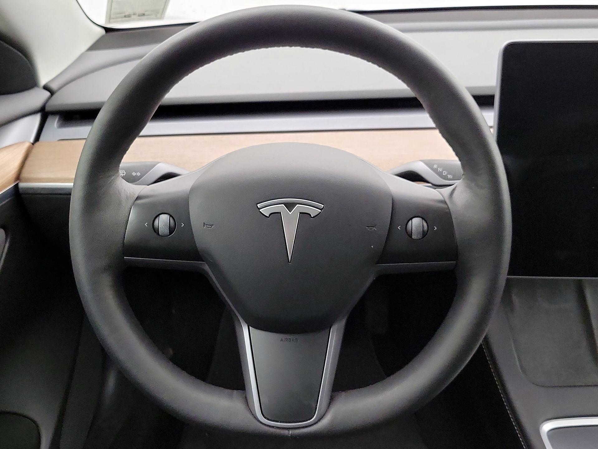 Thumbnail: 2022 Tesla Model 3 - 10