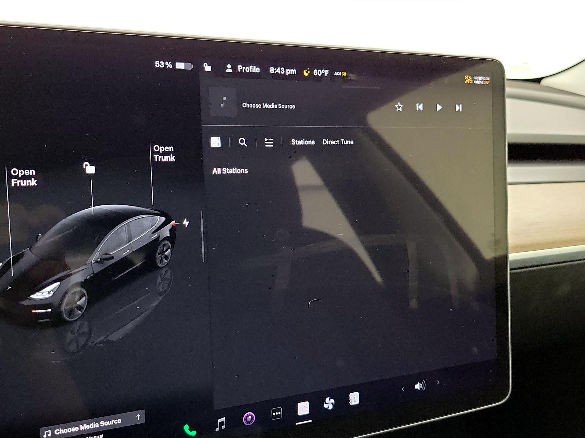 Thumbnail: 2022 Tesla Model 3 - 15