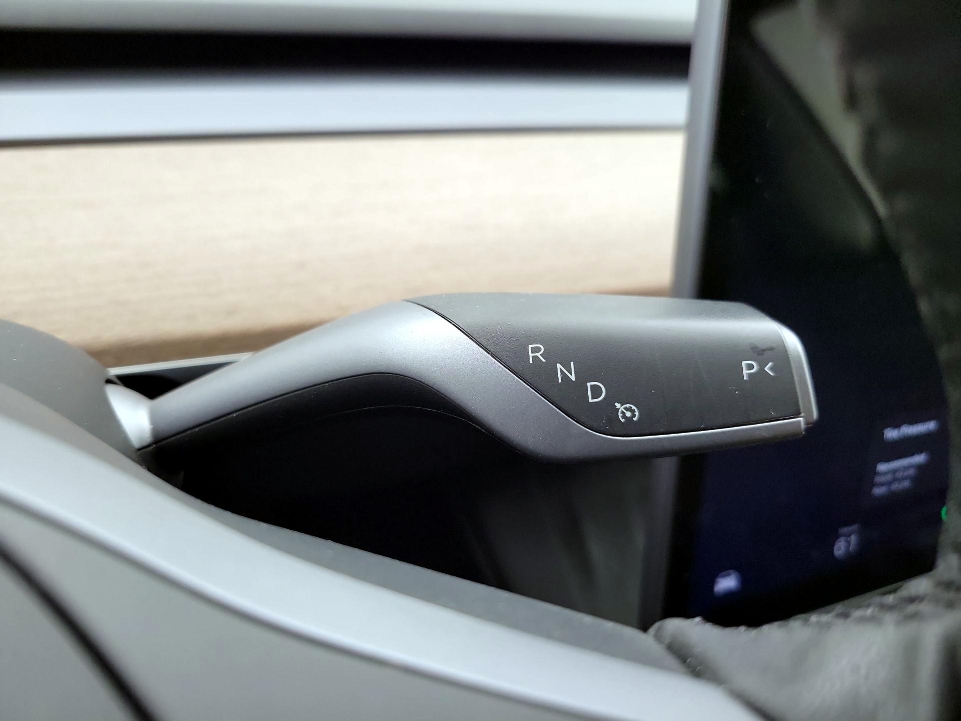 Thumbnail: 2022 Tesla Model 3 - 17