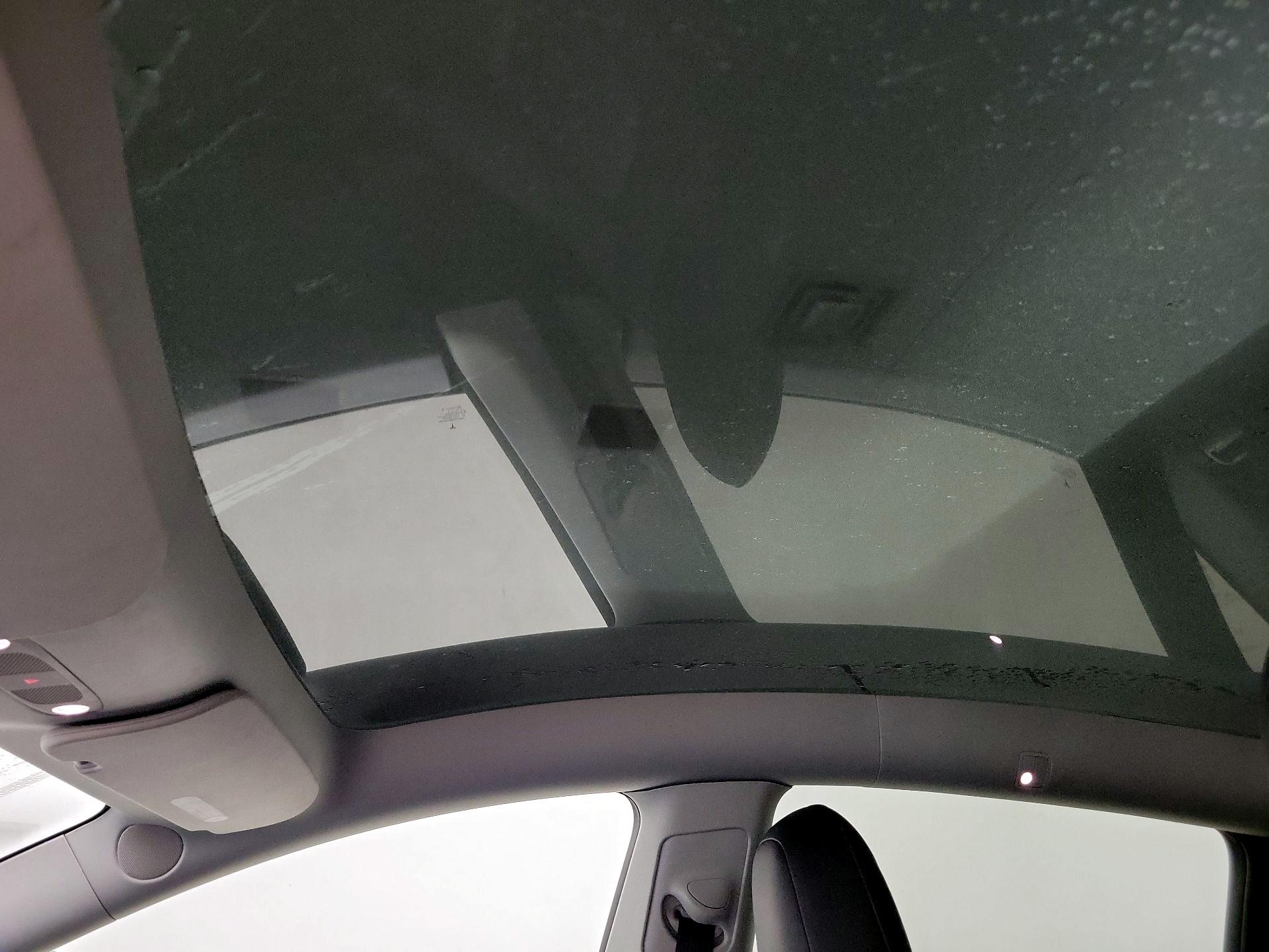 Thumbnail: 2022 Tesla Model Y - 19