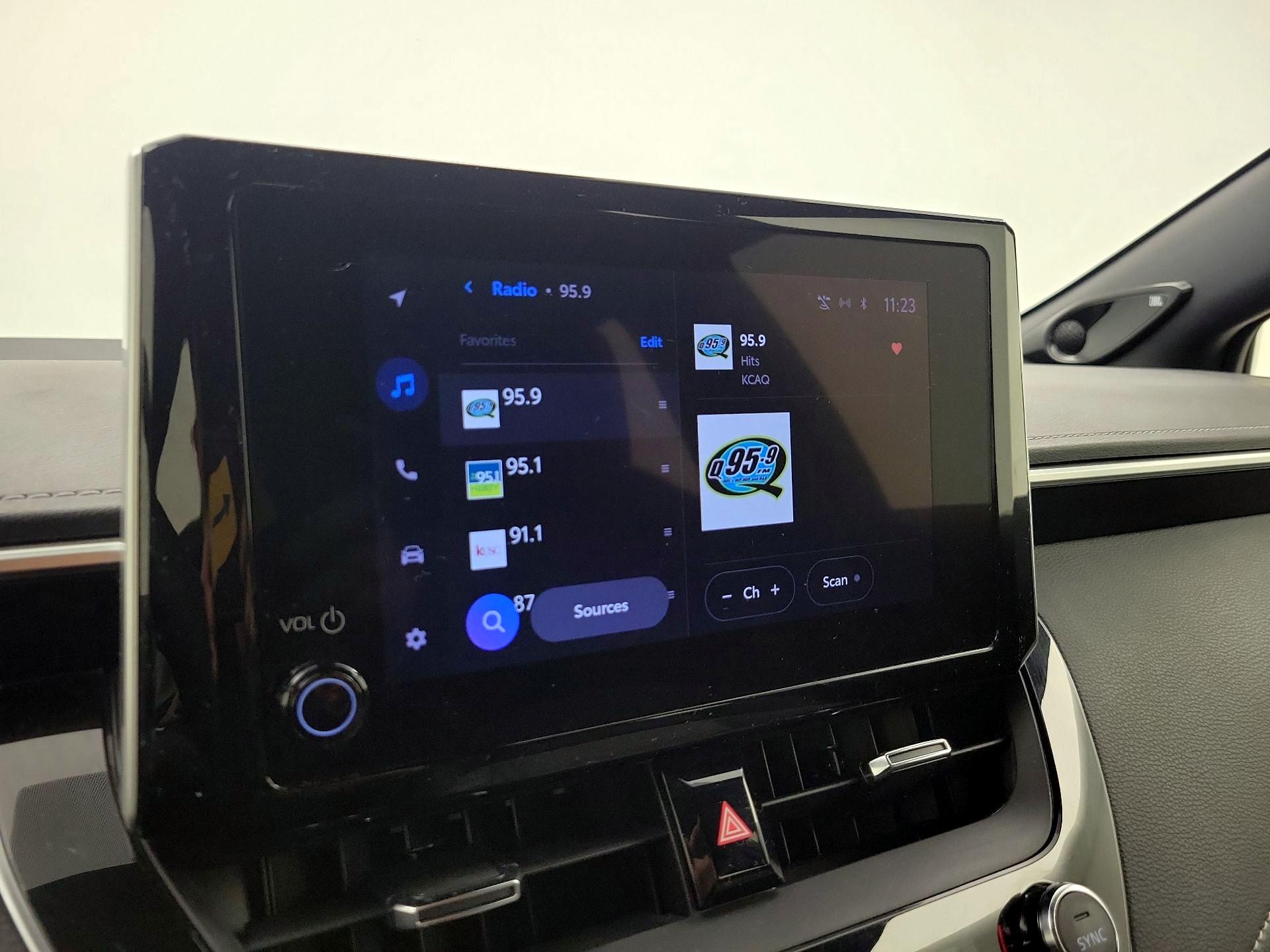 Thumbnail: 2023 Toyota Corolla - 15