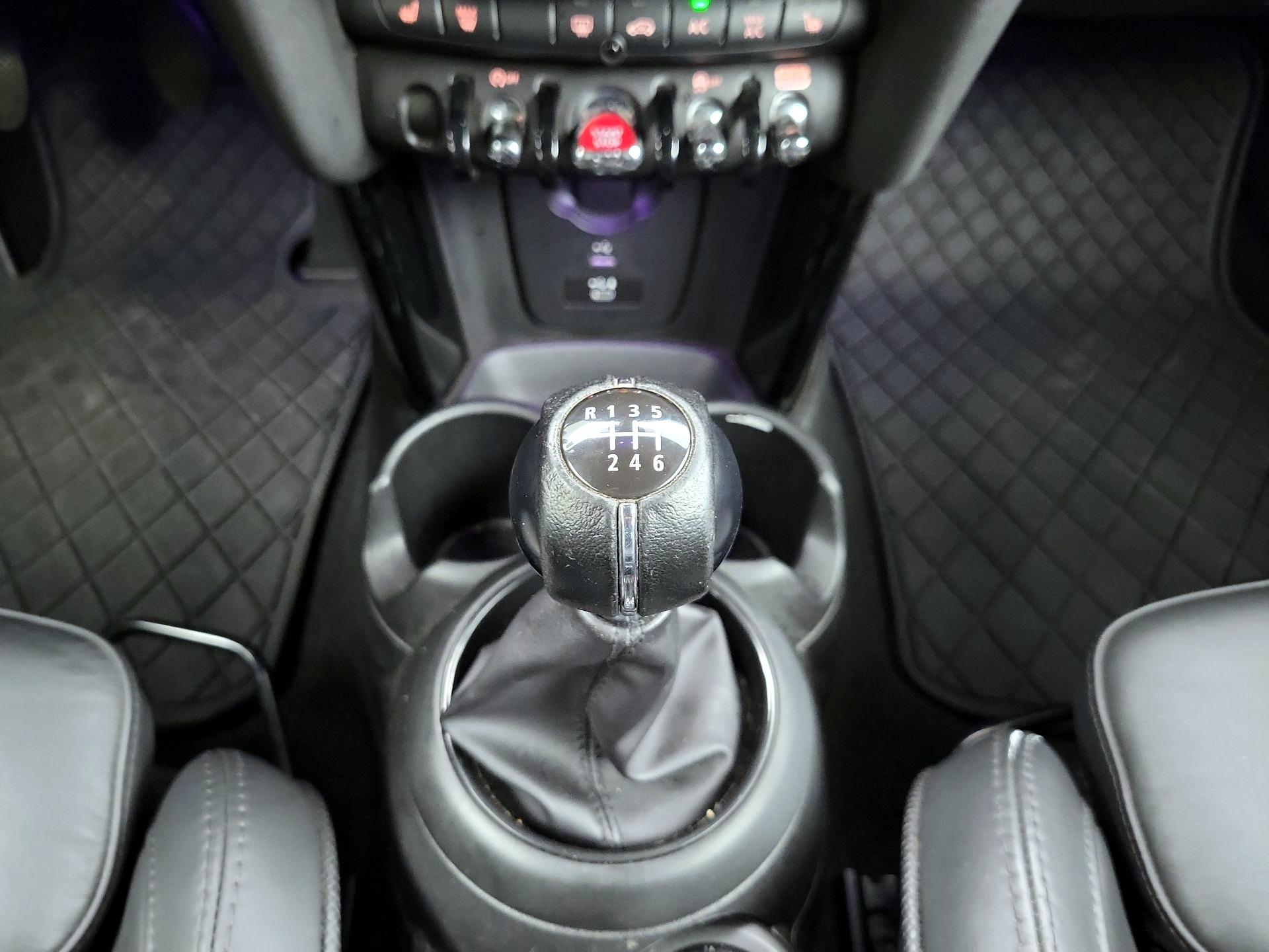 Thumbnail: 2022 MINI Cooper - 18