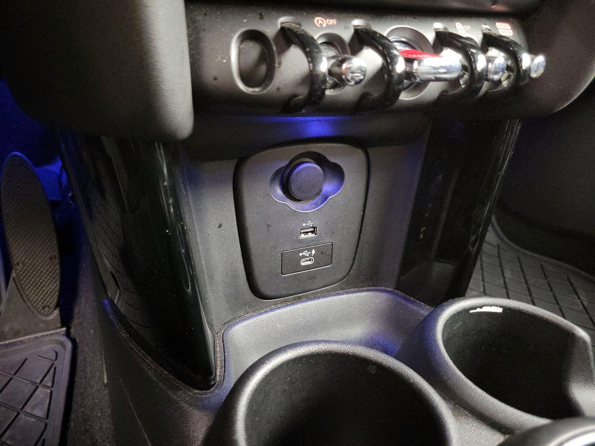 Thumbnail: 2022 MINI Cooper - 19