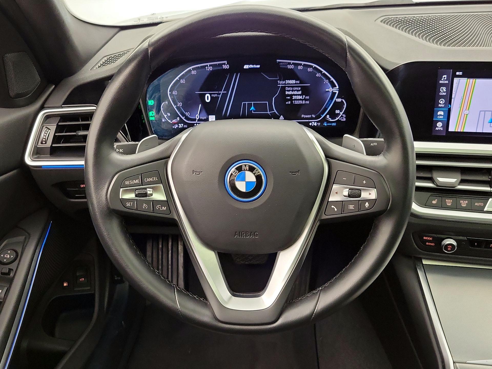 Thumbnail: 2022 BMW 3 Series - 10