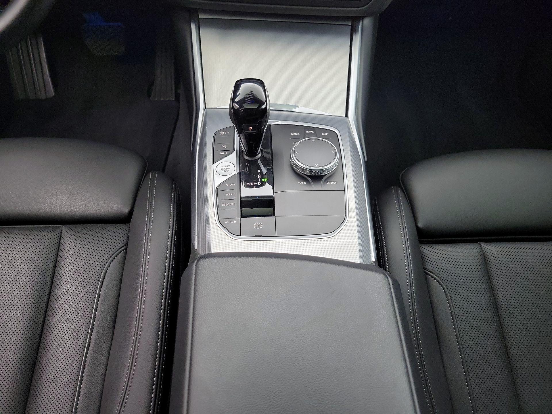 Thumbnail: 2022 BMW 3 Series - 18