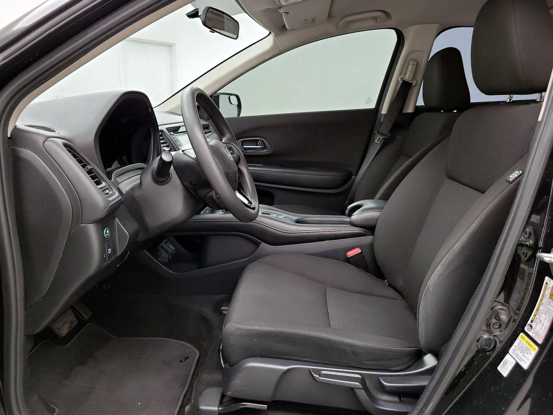 Thumbnail: 2016 Honda HR-V - 11