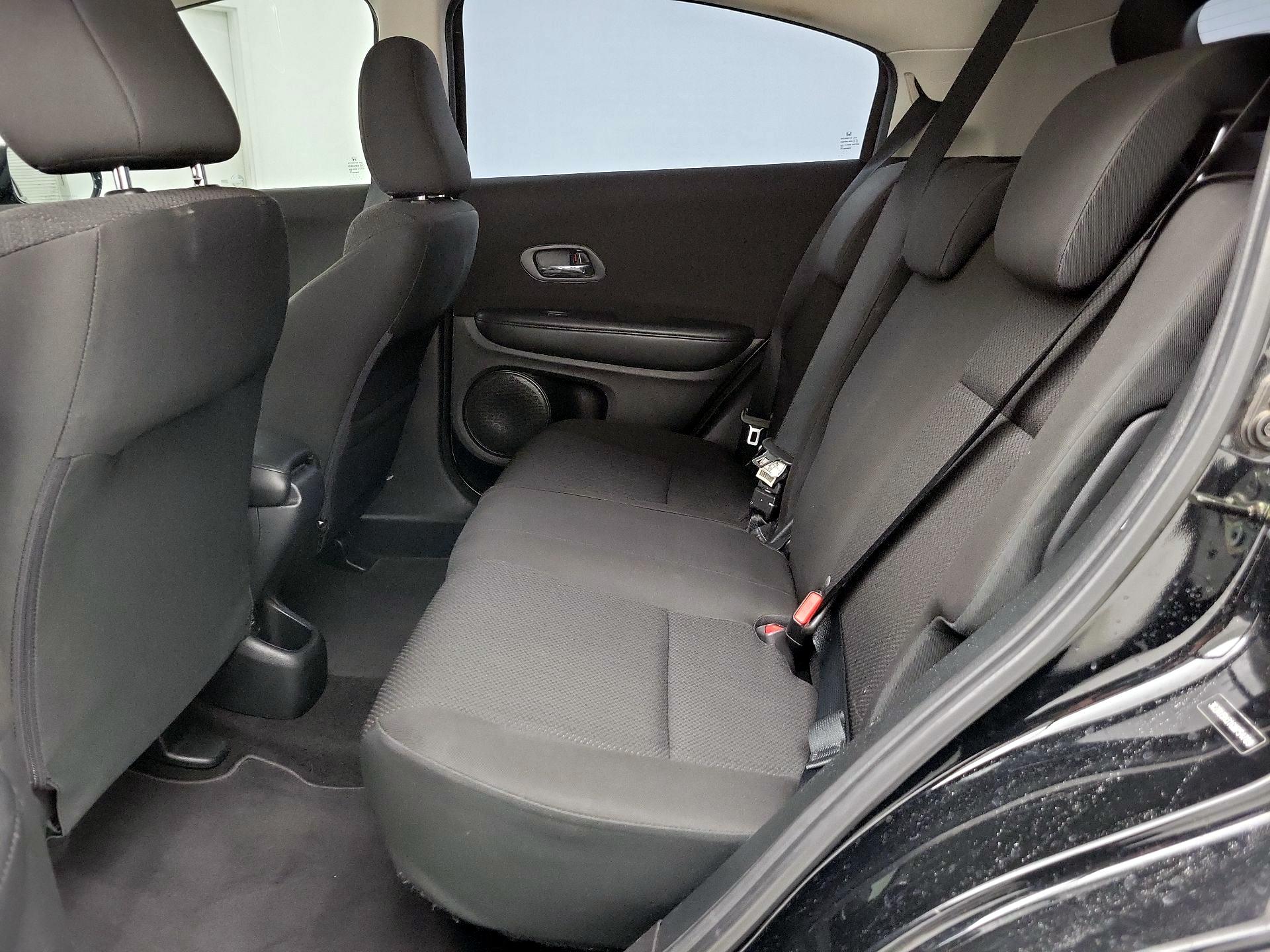 Thumbnail: 2016 Honda HR-V - 19